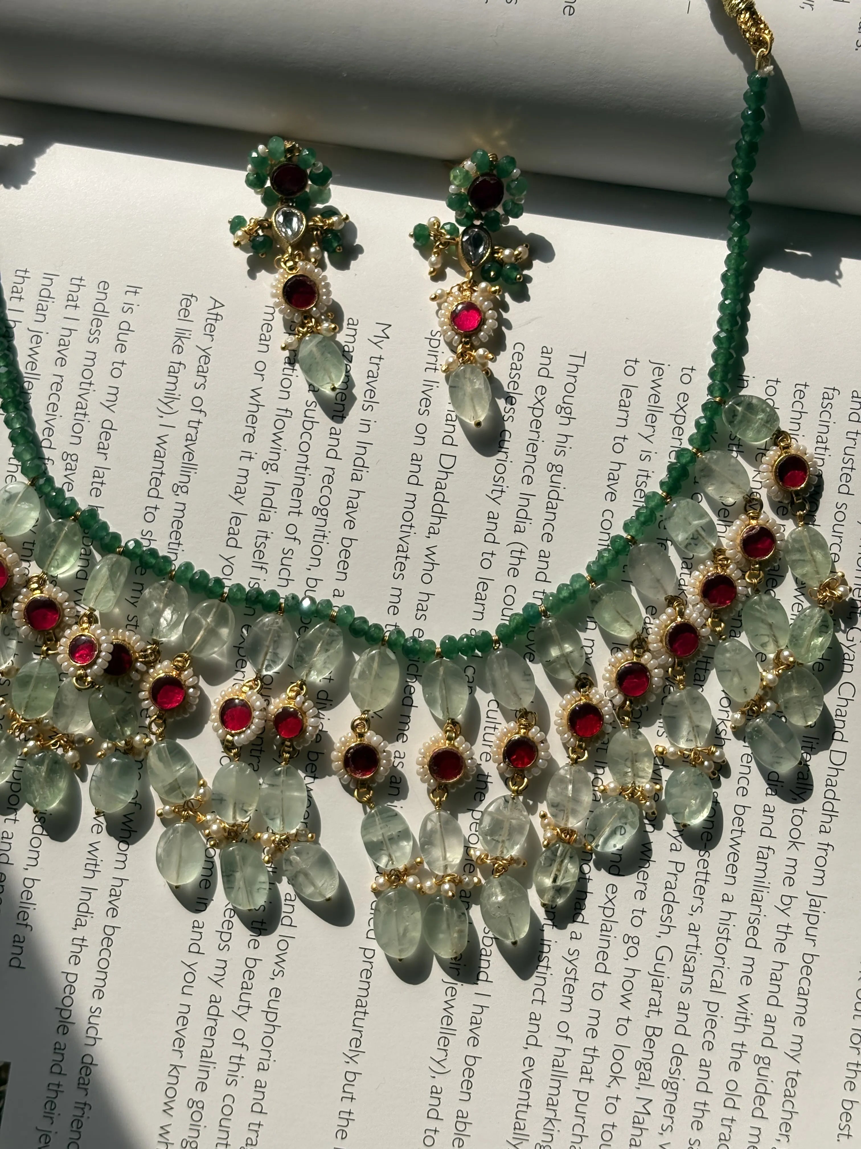 Timeless Meher Mint Red Necklace Set