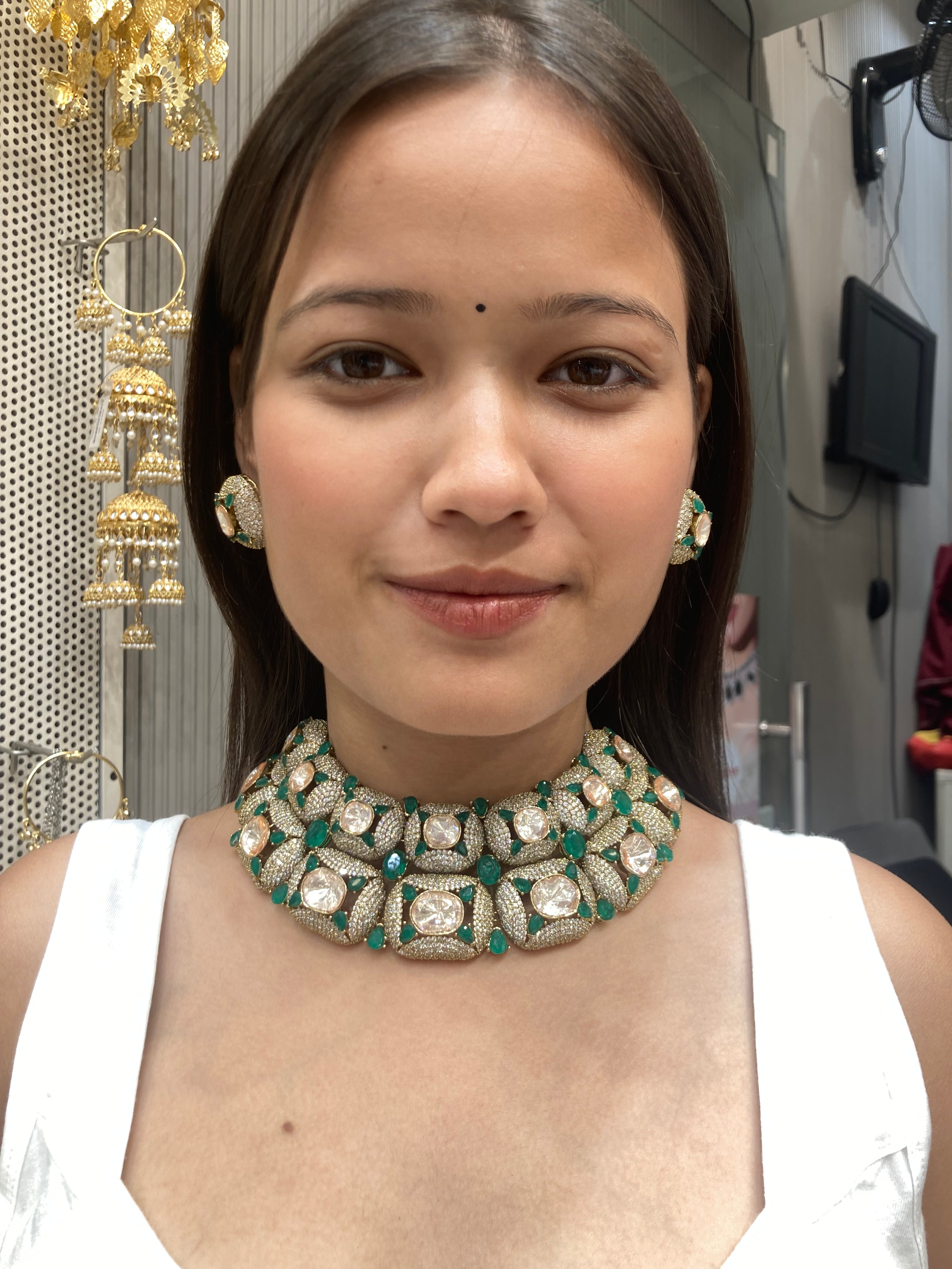 Aurelia Emerald Choker Set