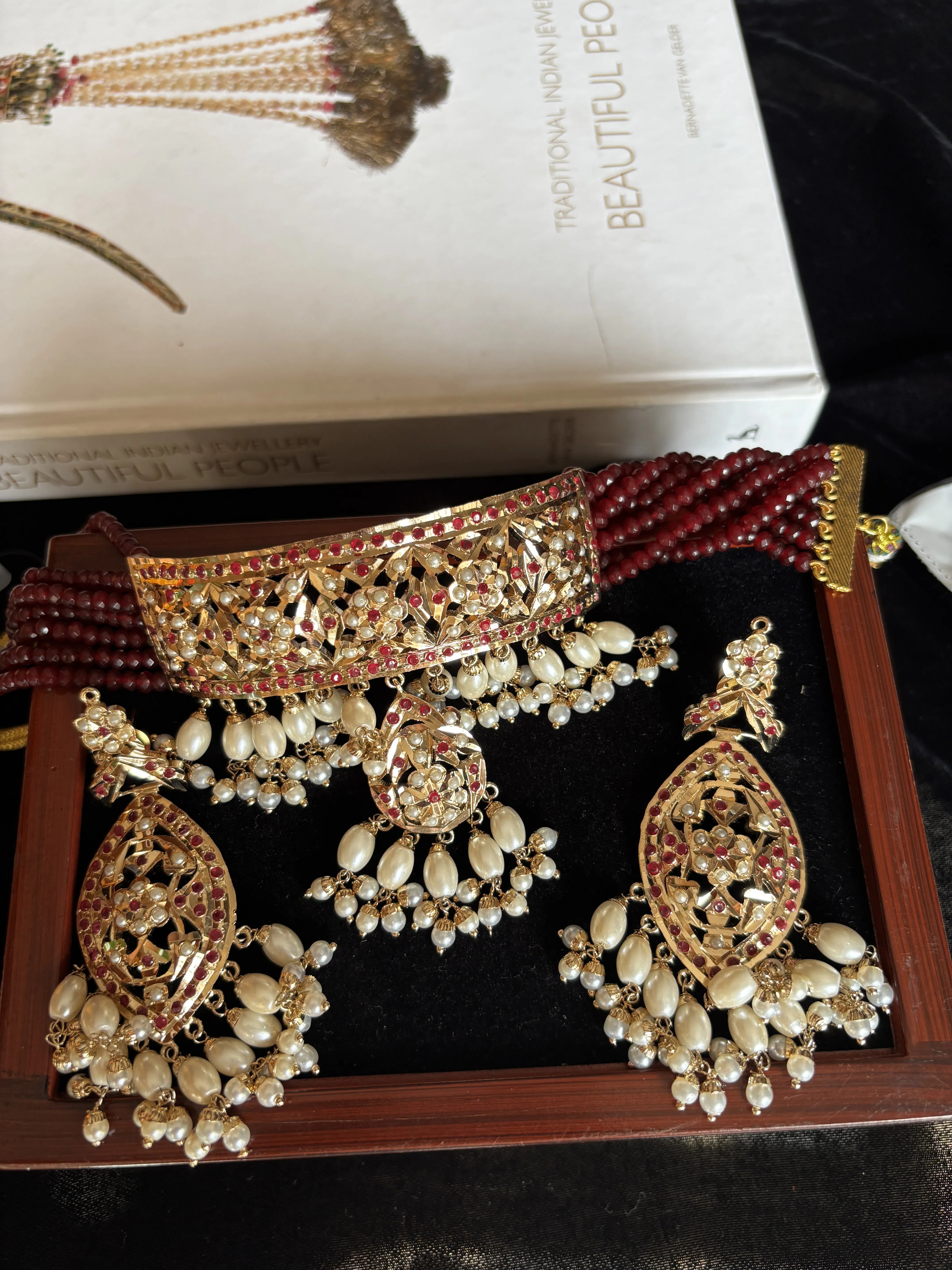 Manikya Jadau Red Choker