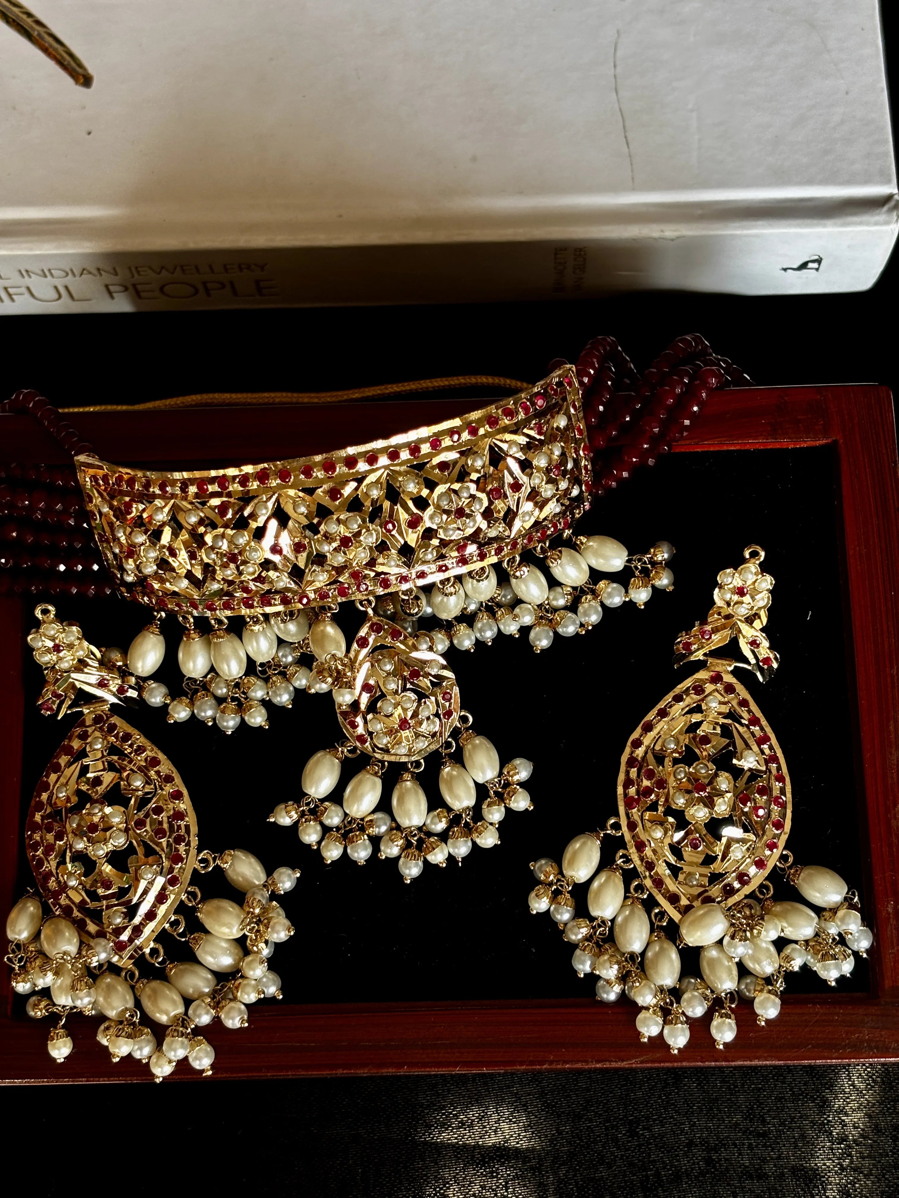 Manikya Jadau Red Choker