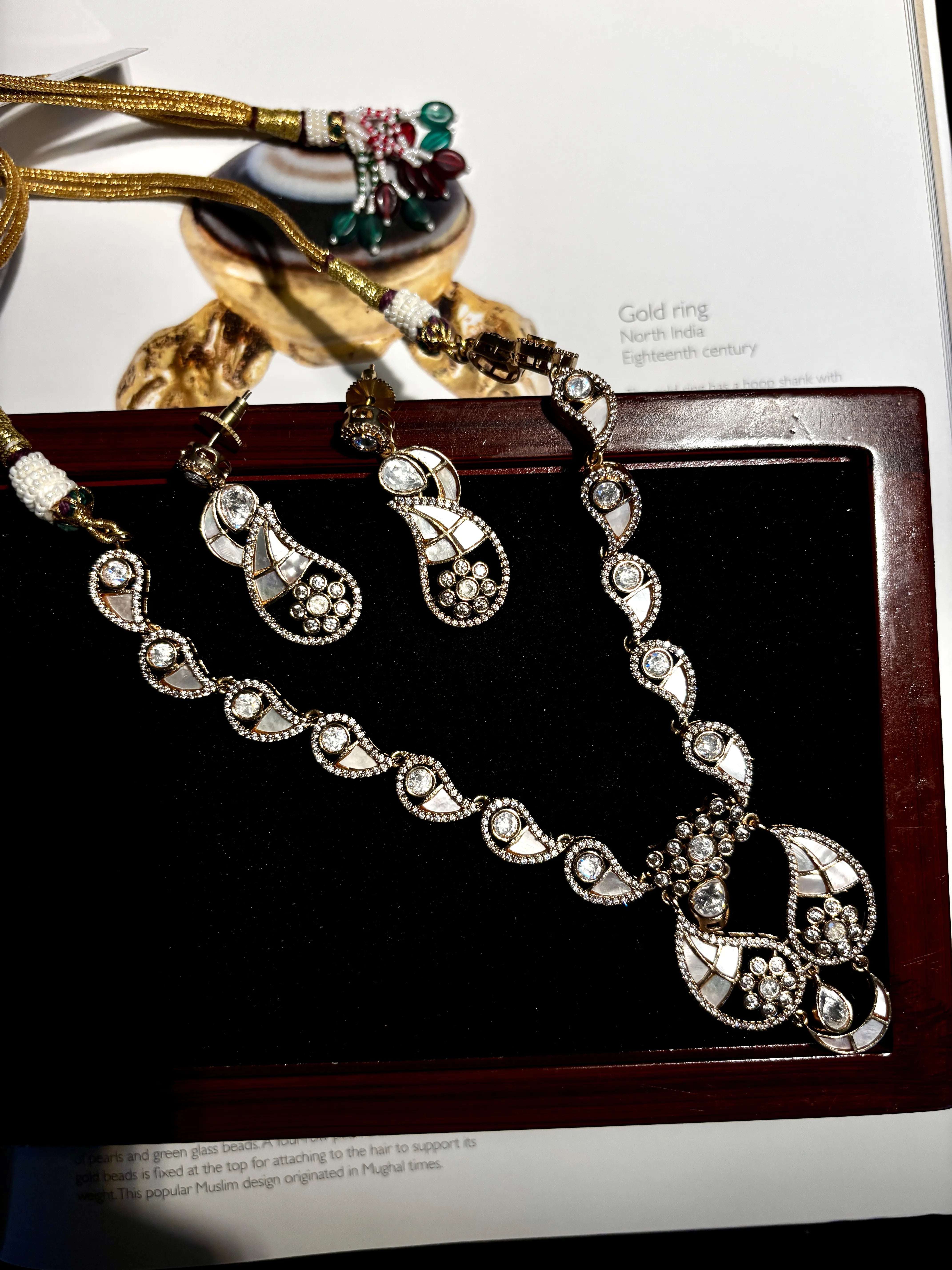 Amara White Necklace