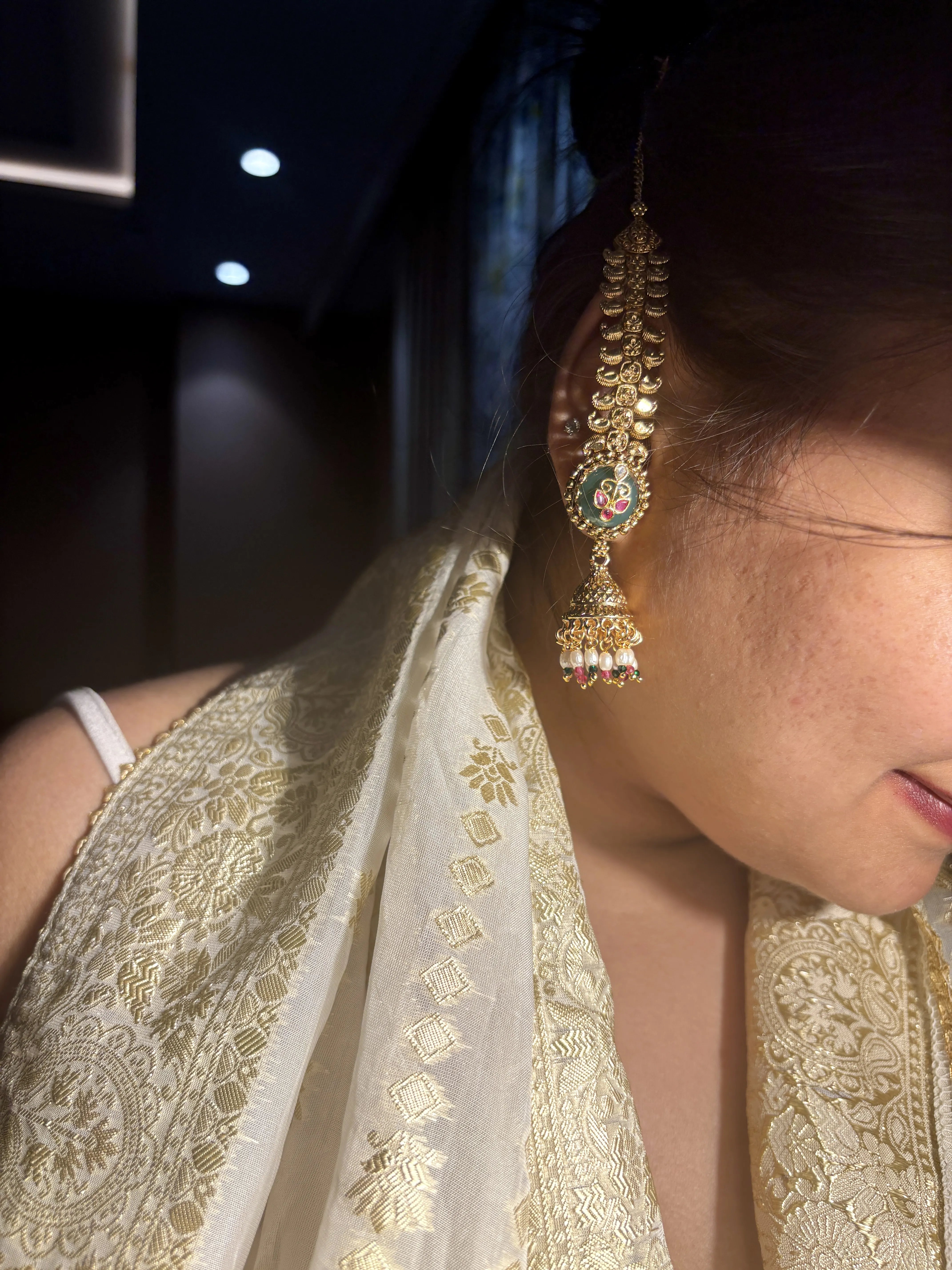 Sunehra Sahara Jhumkas