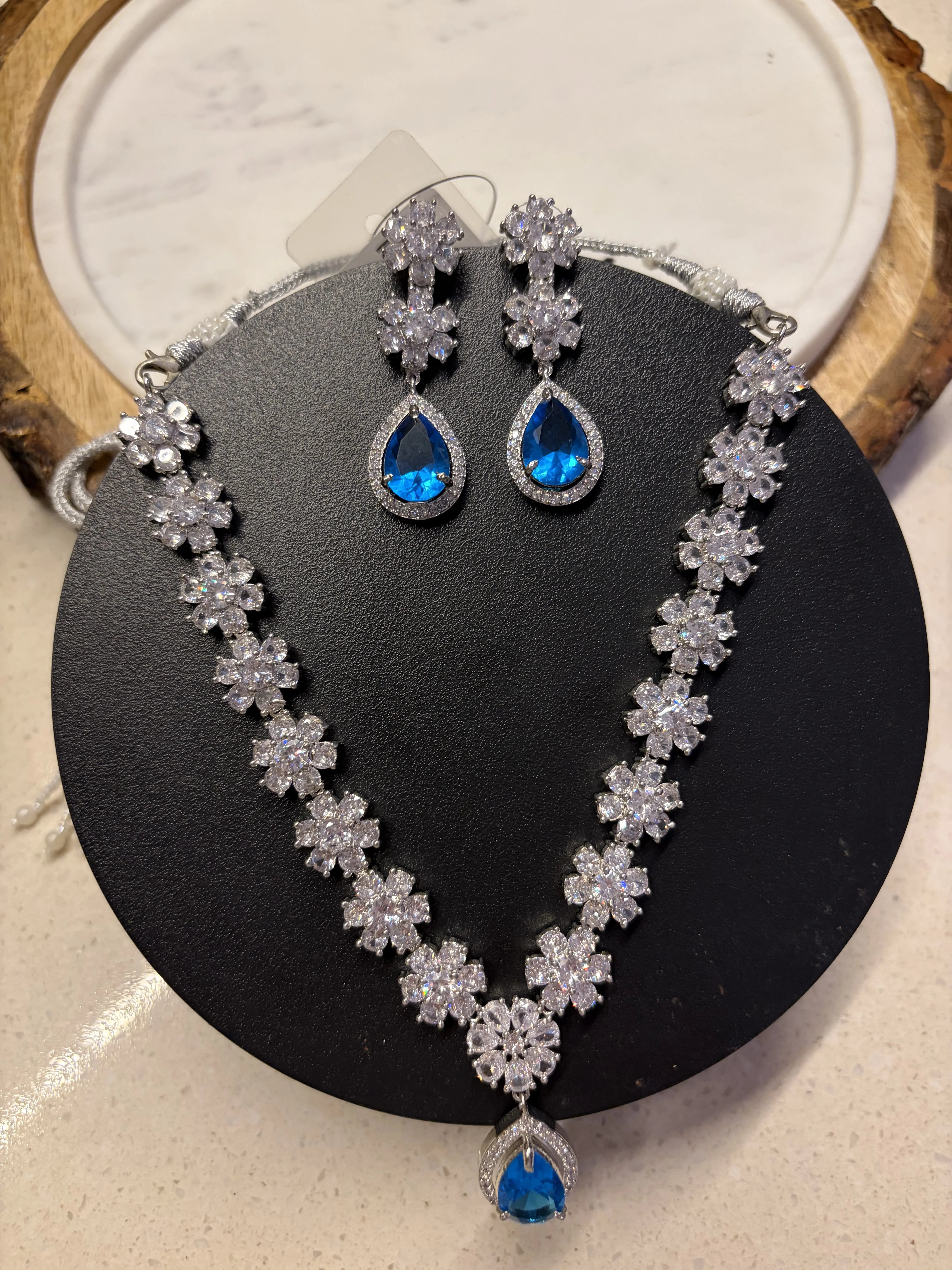 Royal Blue Linea Diamond Set