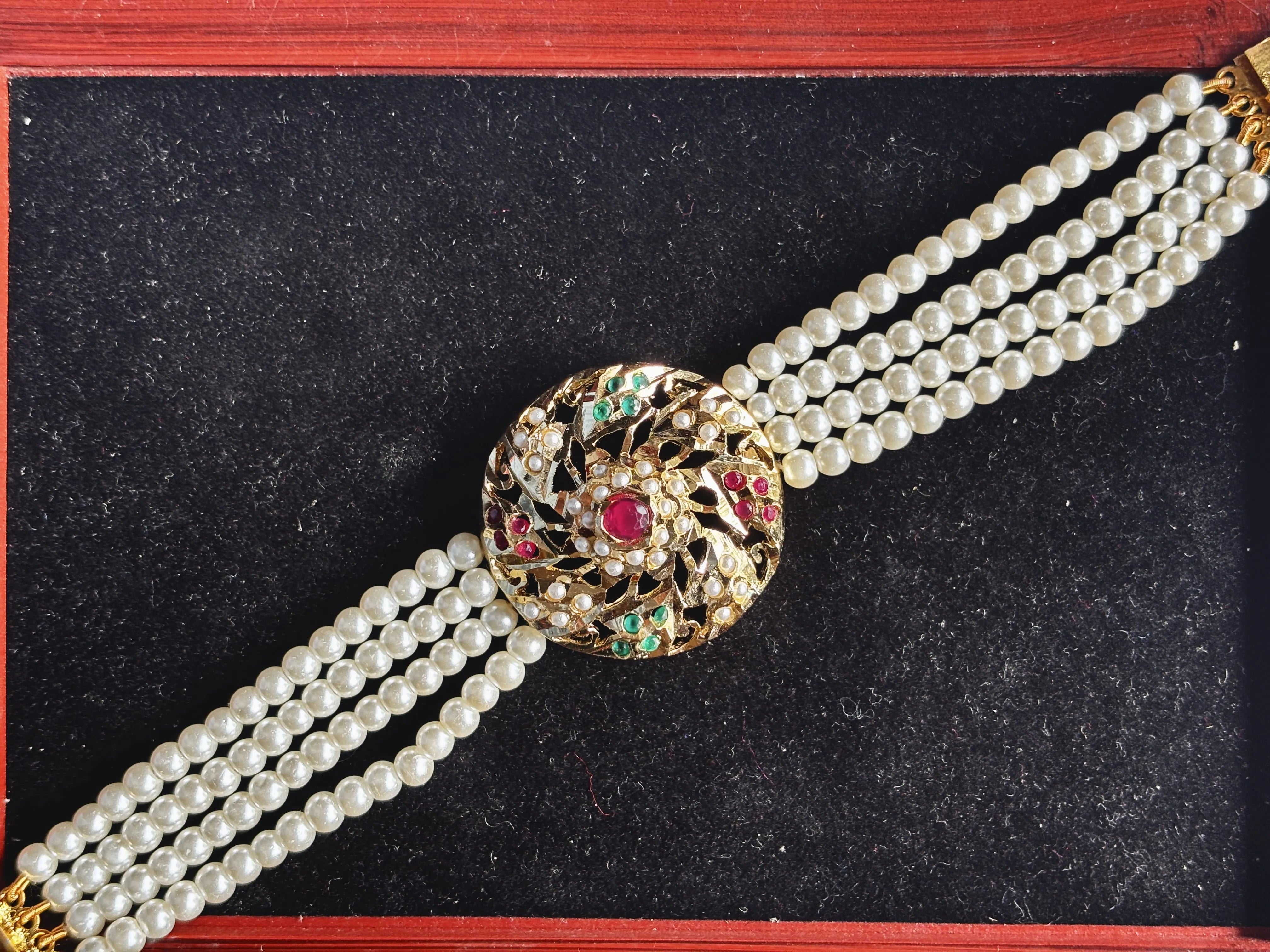 White Tarini Jadau Bracelet