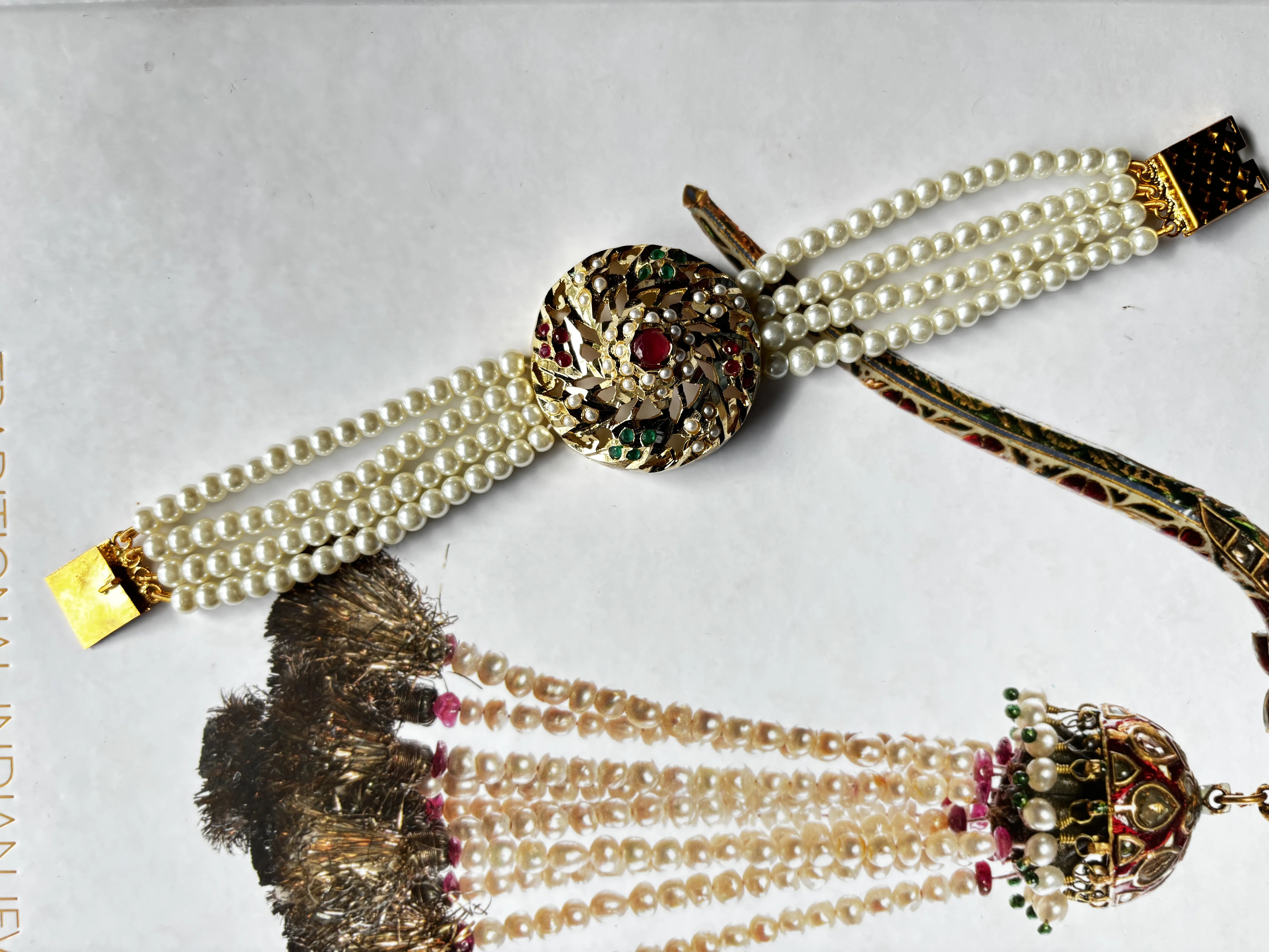 White Tarini Jadau Bracelet