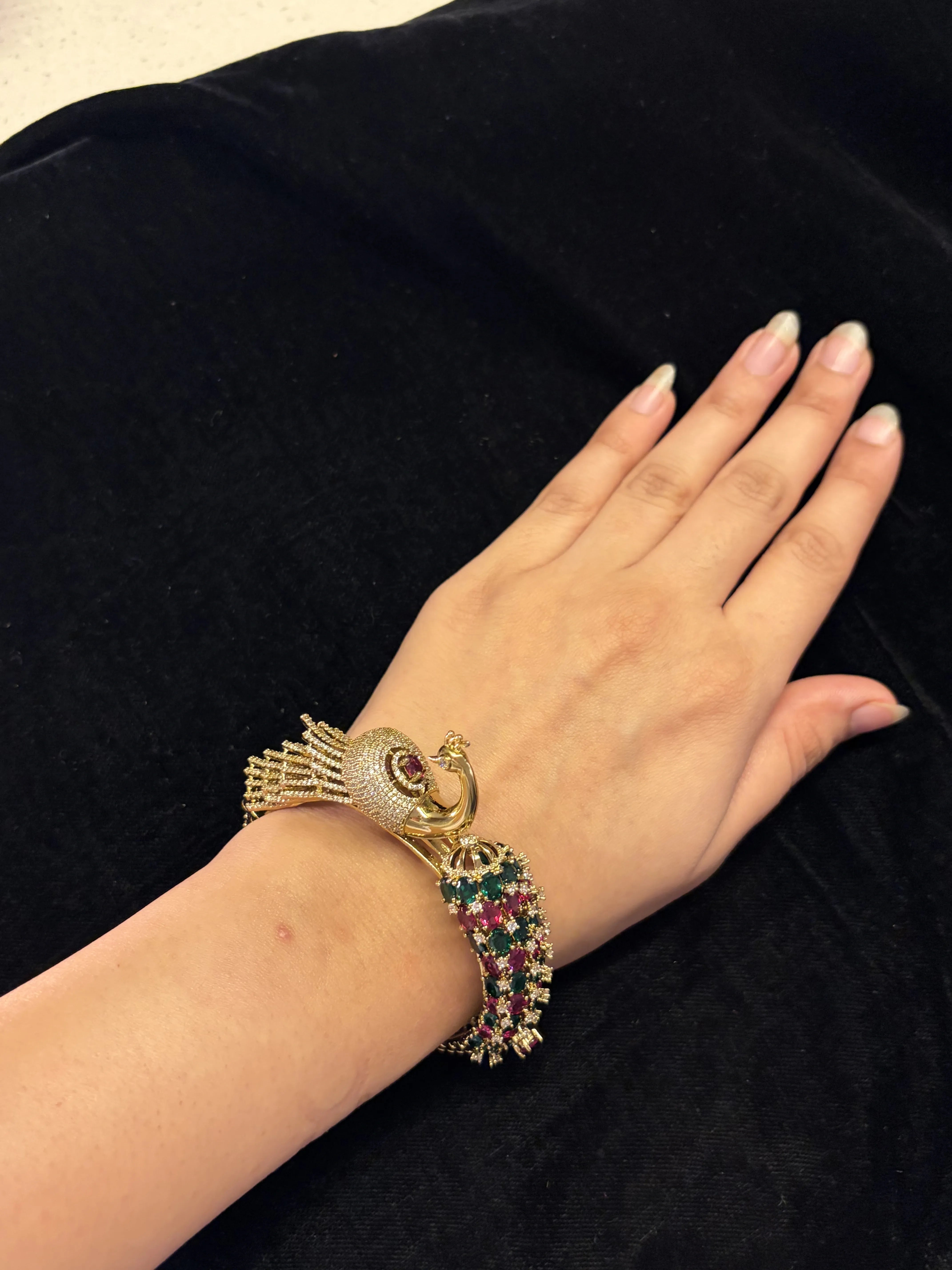 Ruby–Emerald Peacock Kada