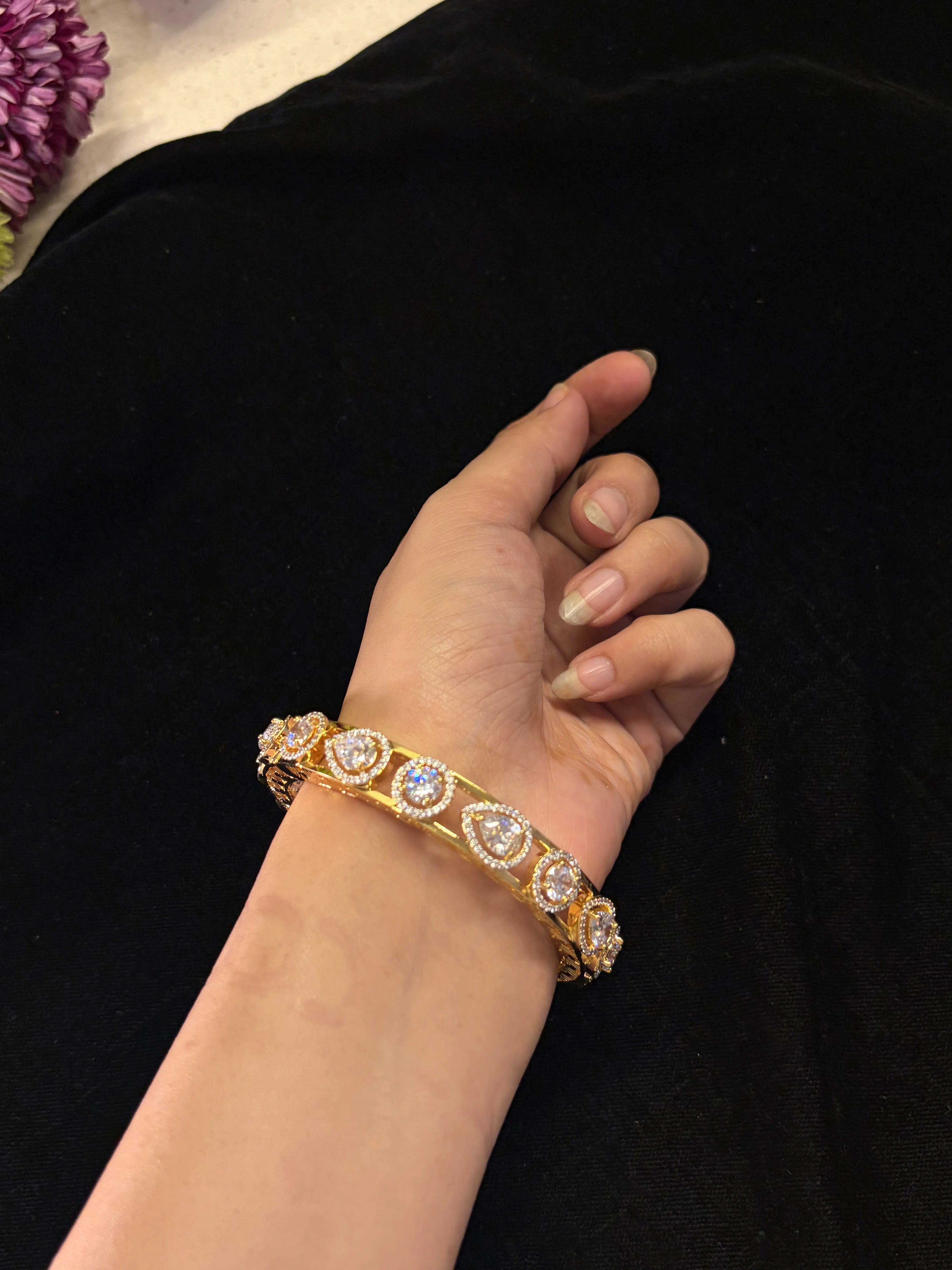 Golden Glow Classic Bangle