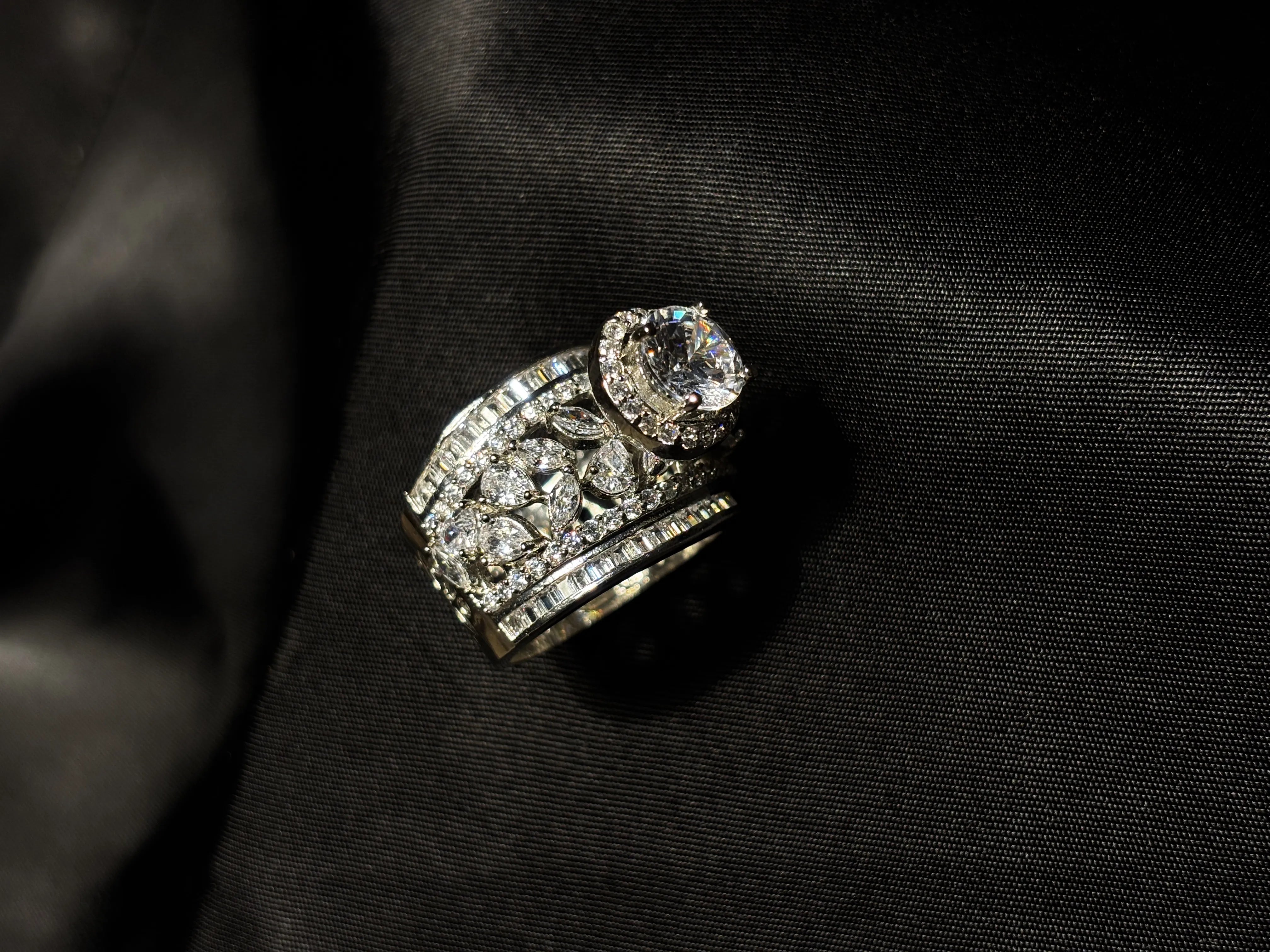 Zareen Solitaire Ring