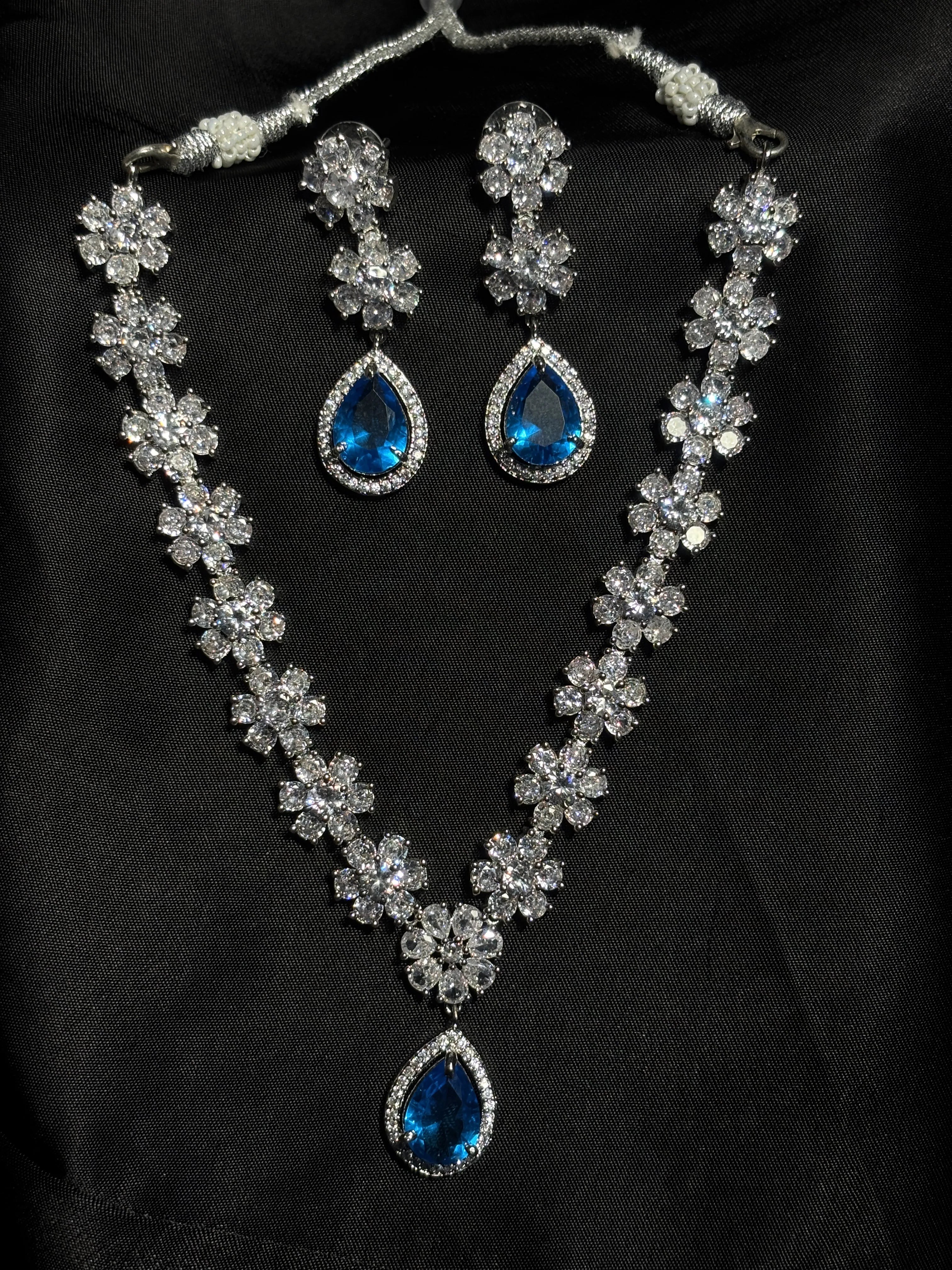 Royal Blue Linea Diamond Set