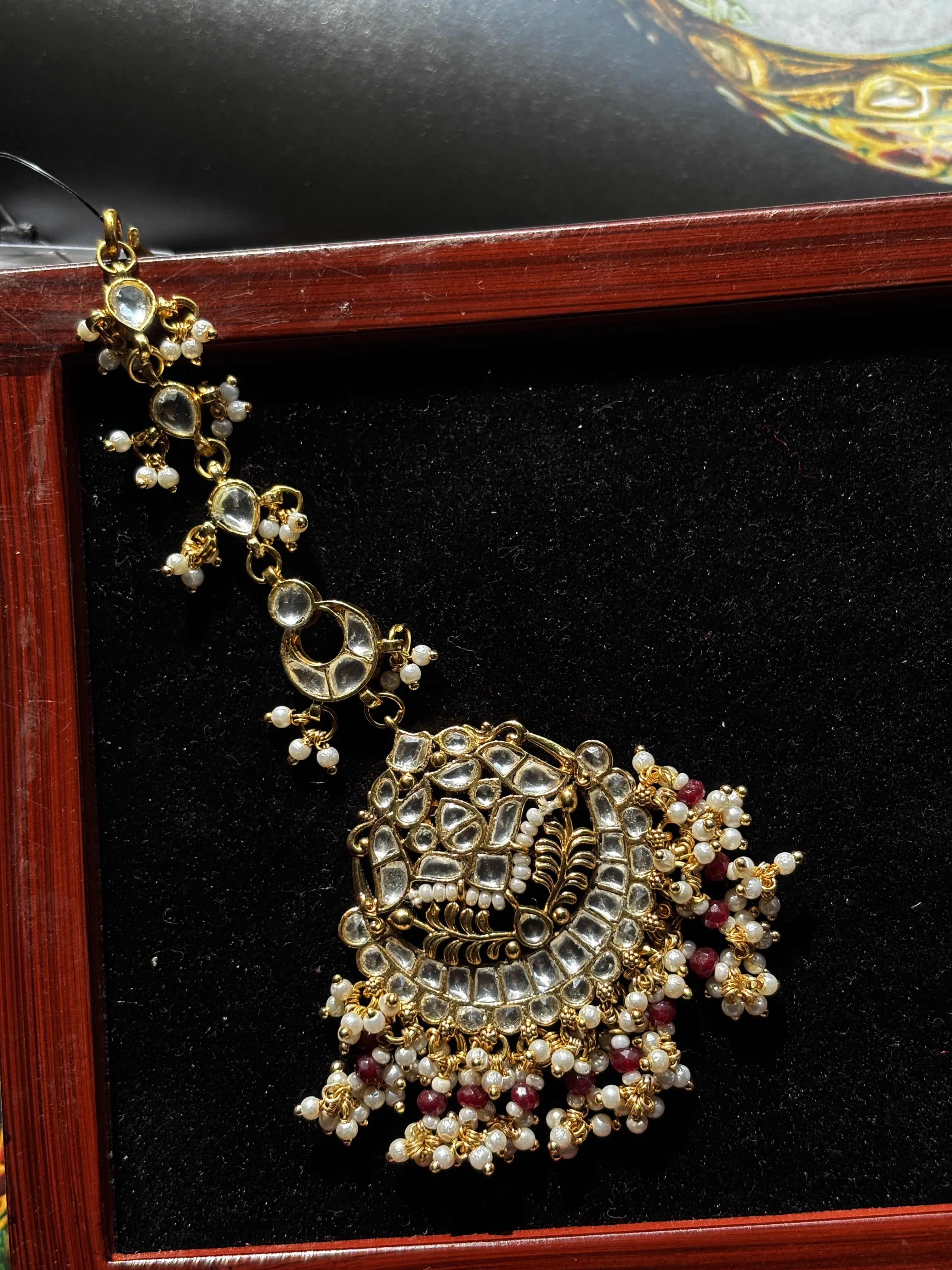 Ivory Red Mogra Maangtikka