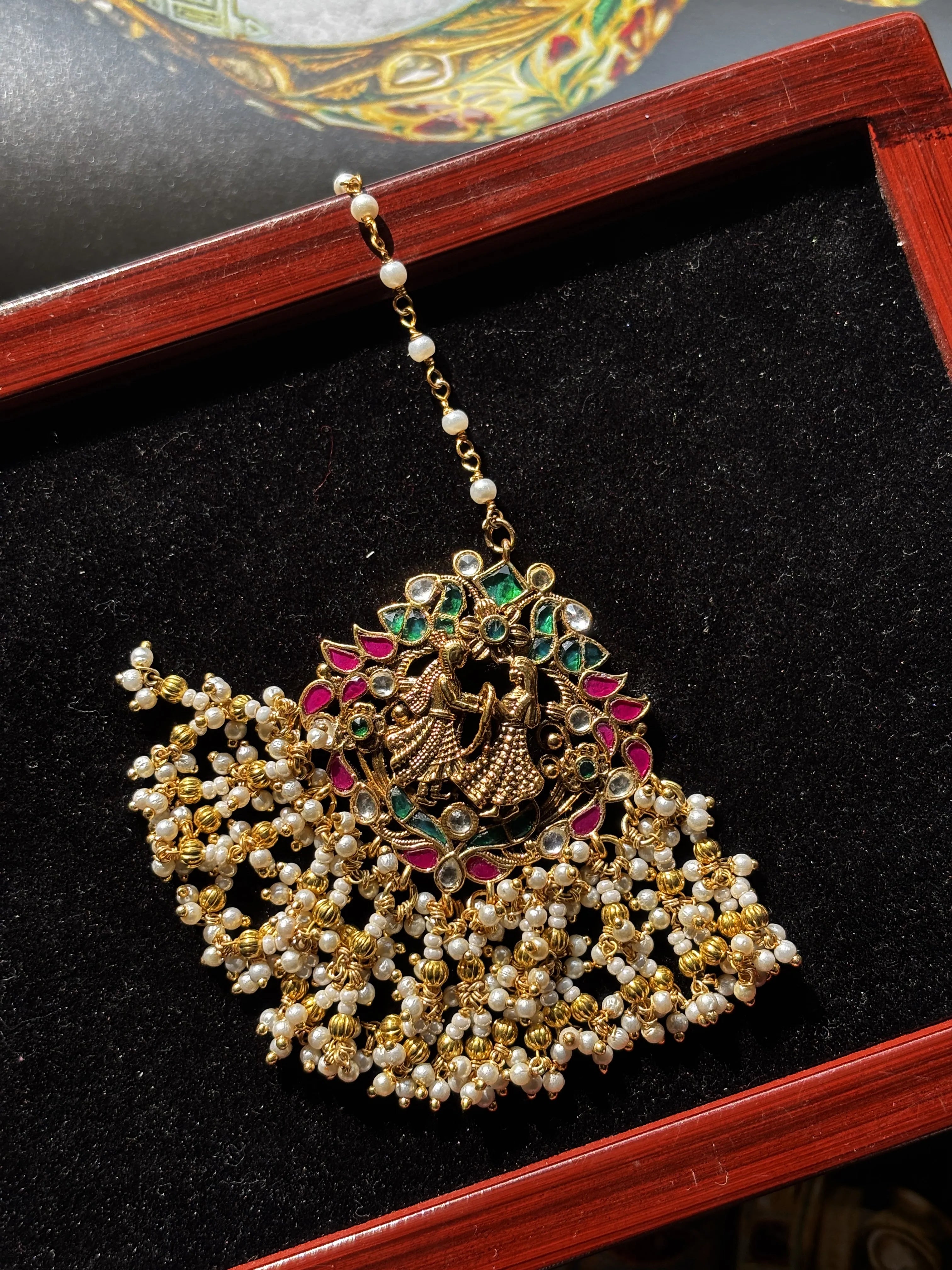 Sone Pe Suhaga Maangtikka