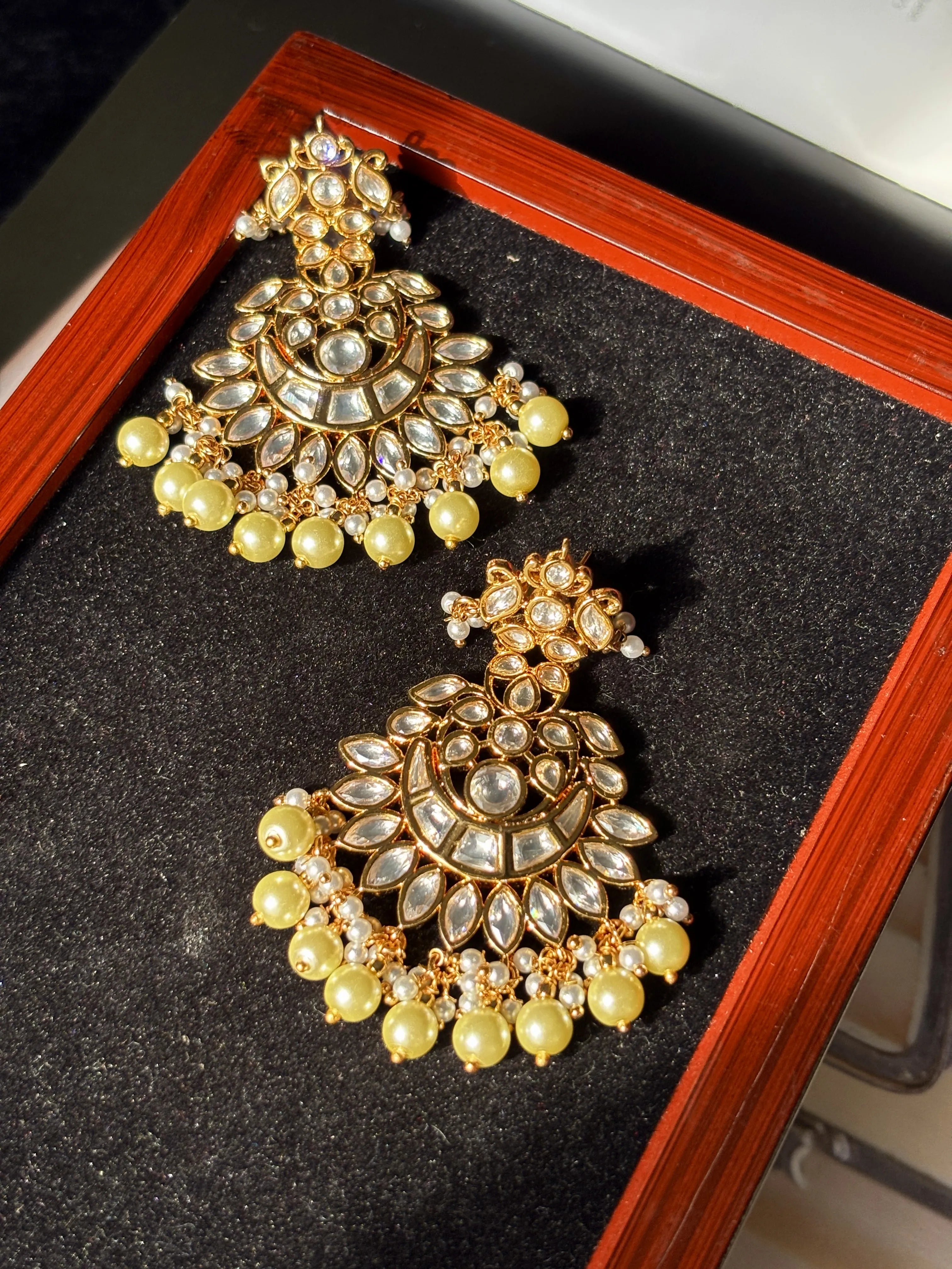 Moonveil Kundan Earrings