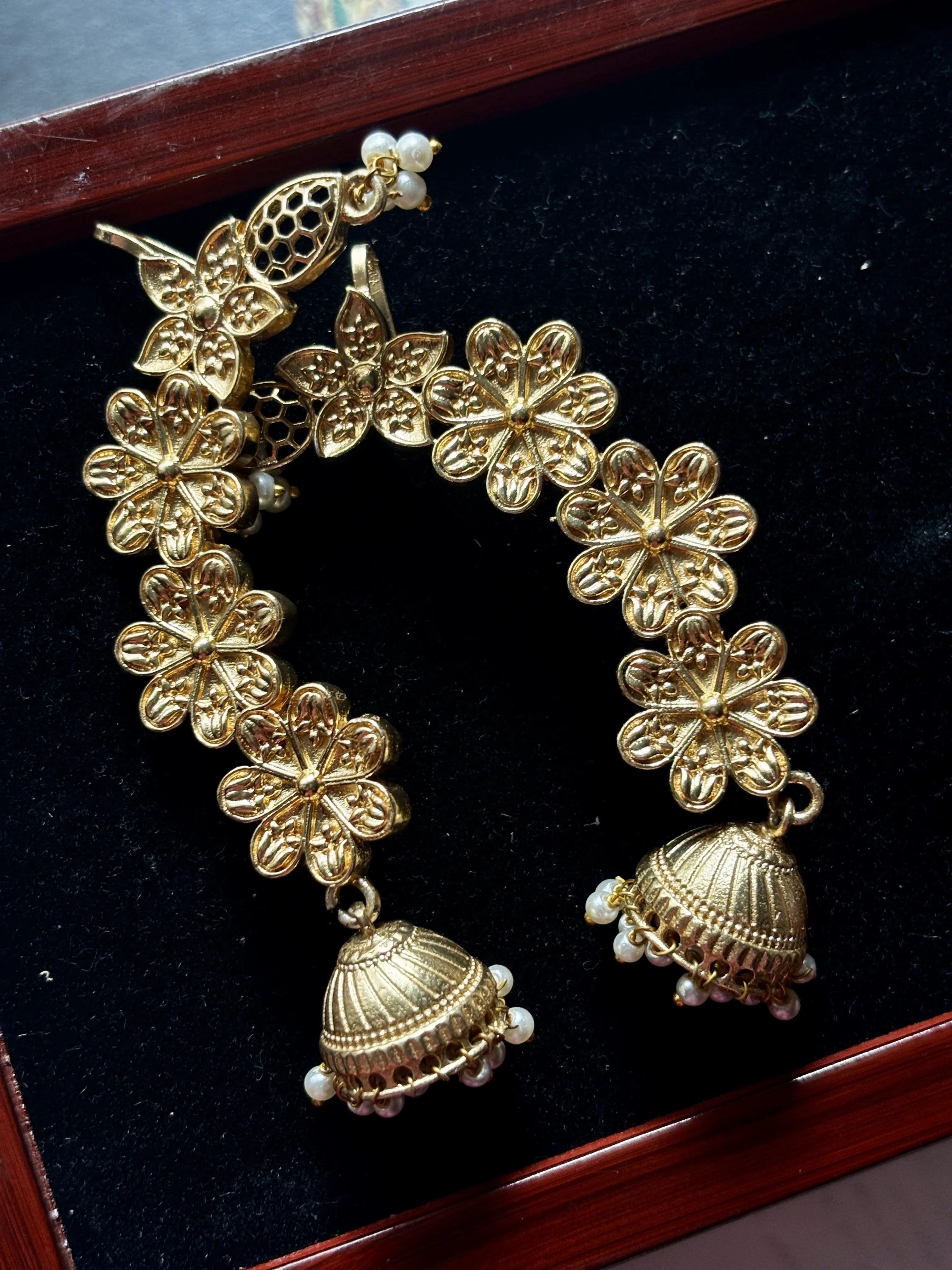 Shashini Earcrawler Jhumkis