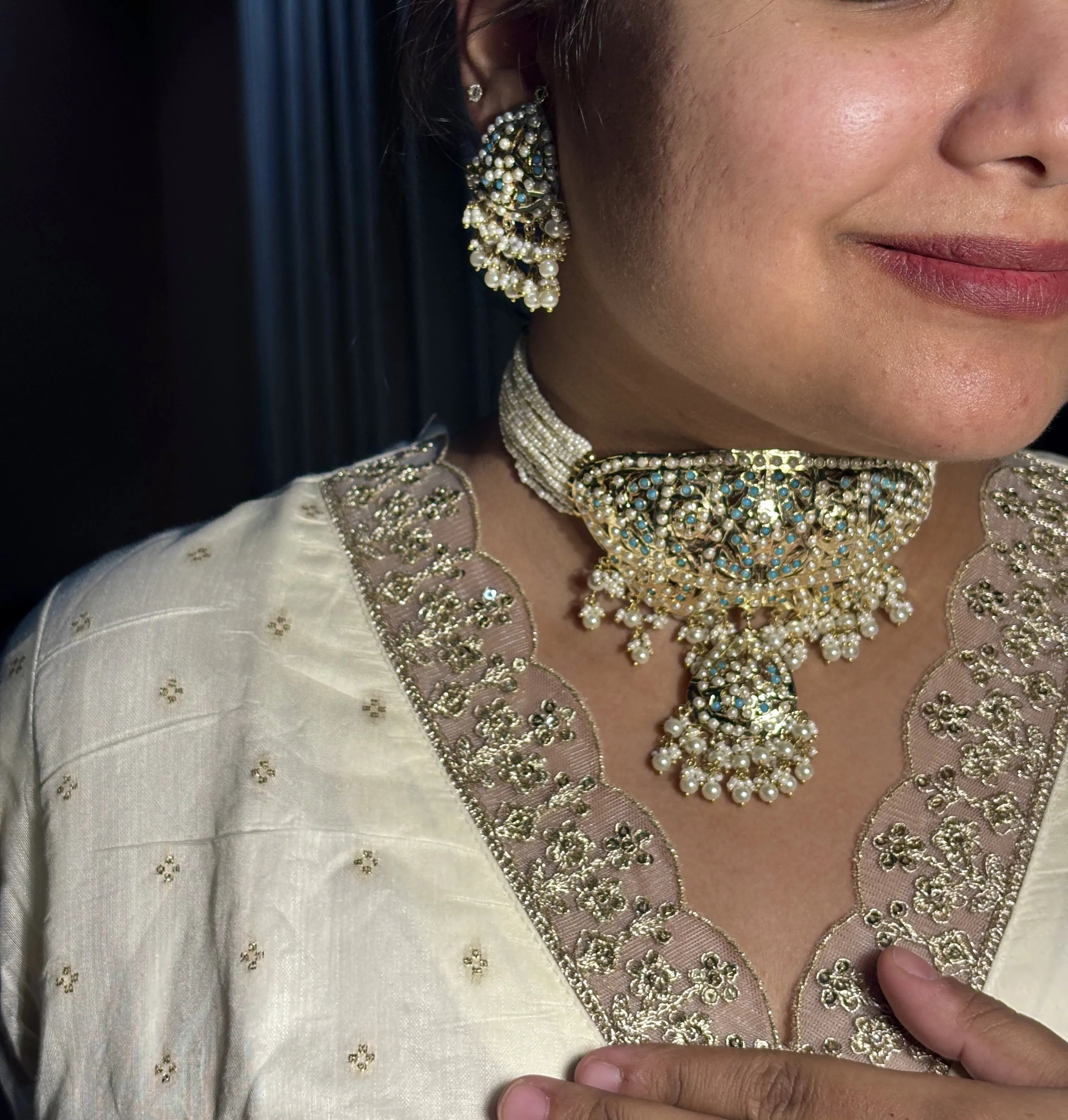 Noor-e-Firoza Pearl Choker Set