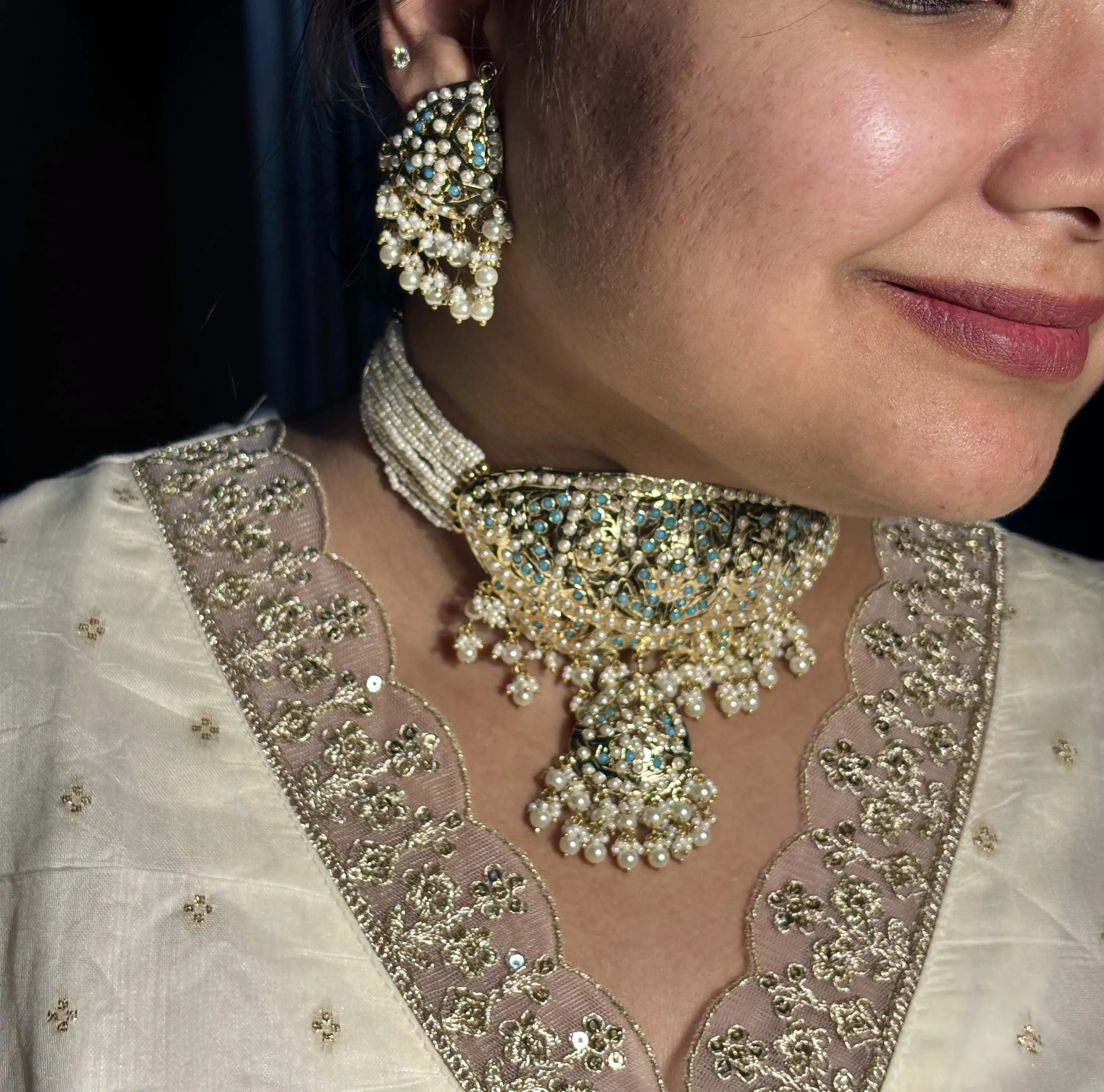 Noor-e-Firoza Pearl Choker Set