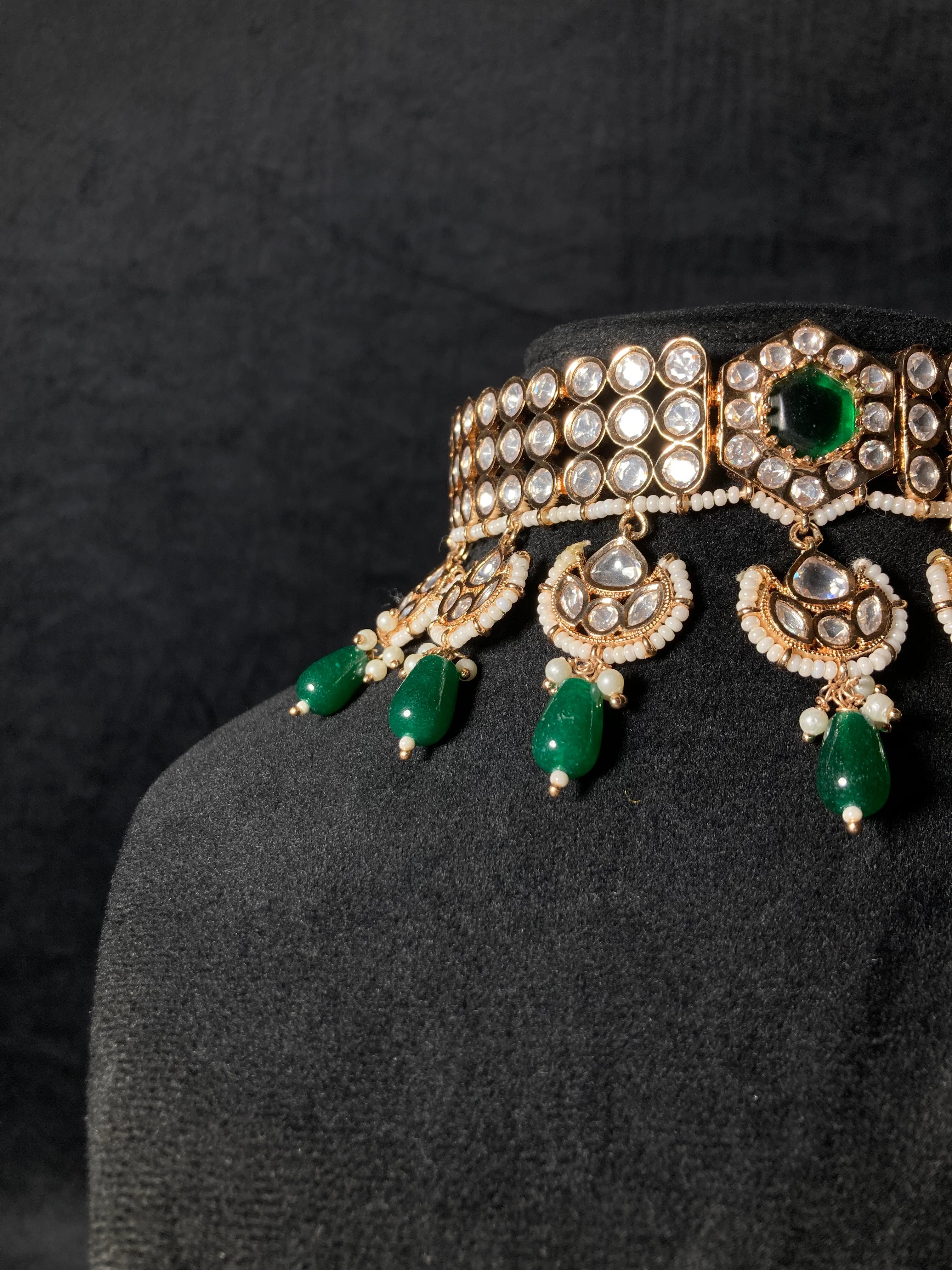 Ruhi Green Kundan Choker