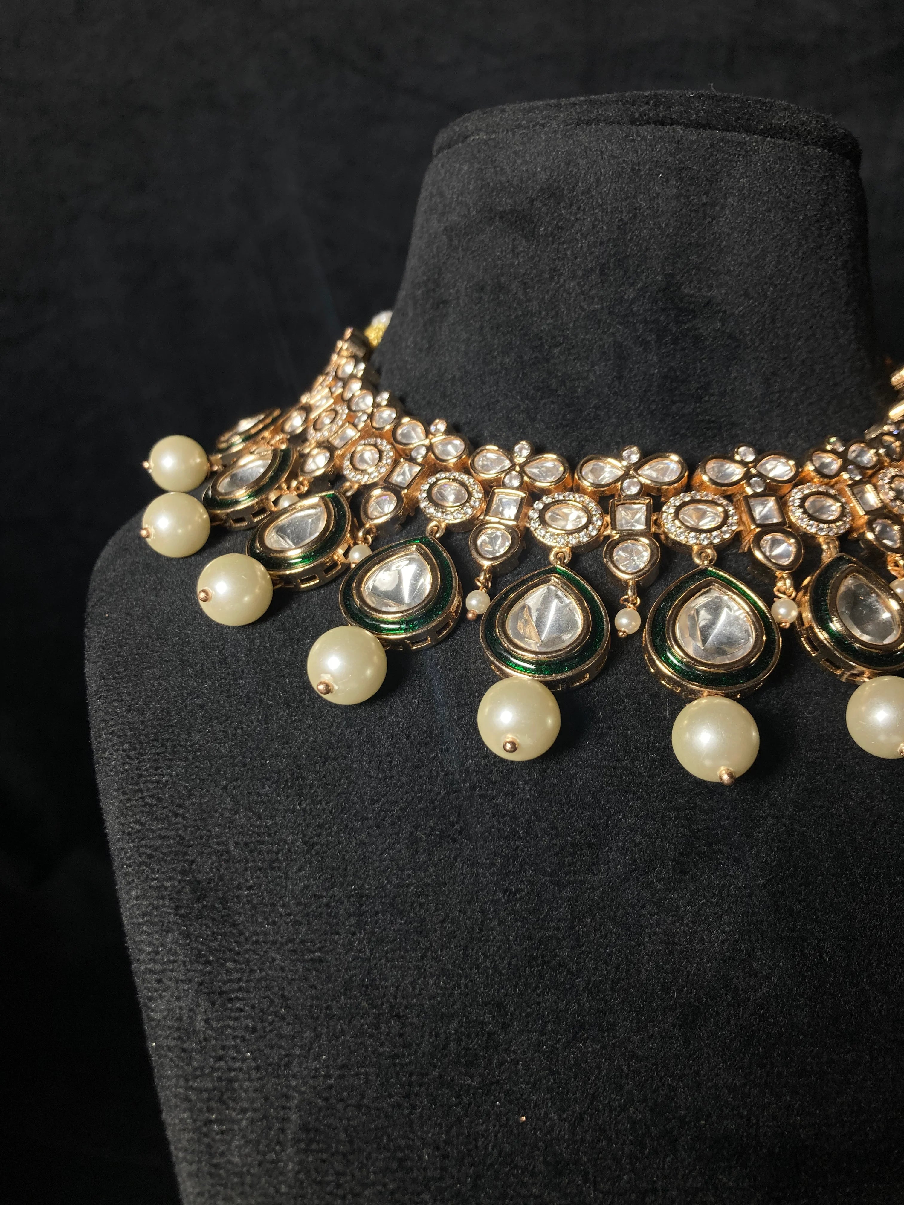 Necklace Green