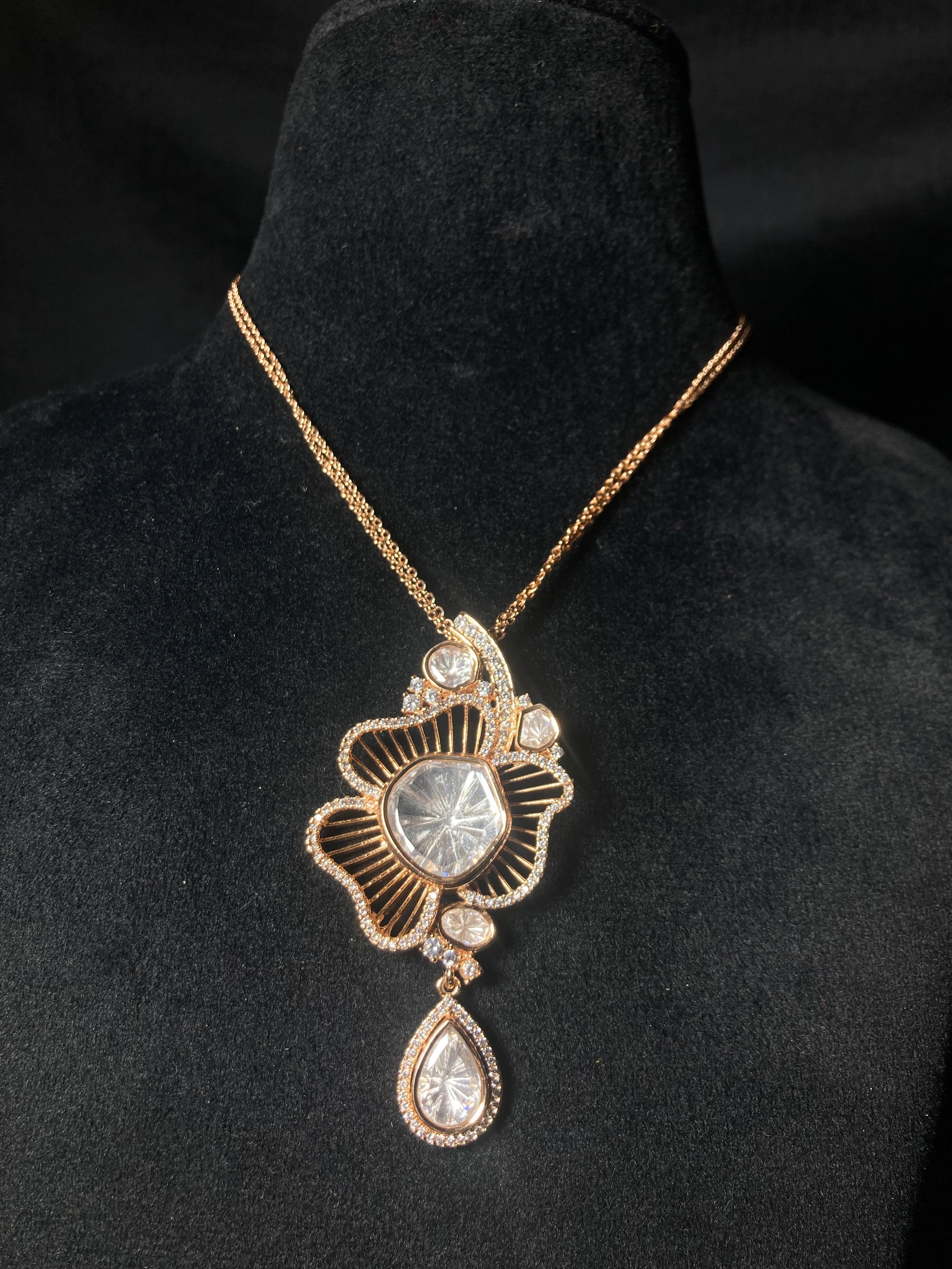 Céleste Moissanite Petal Pendant Set