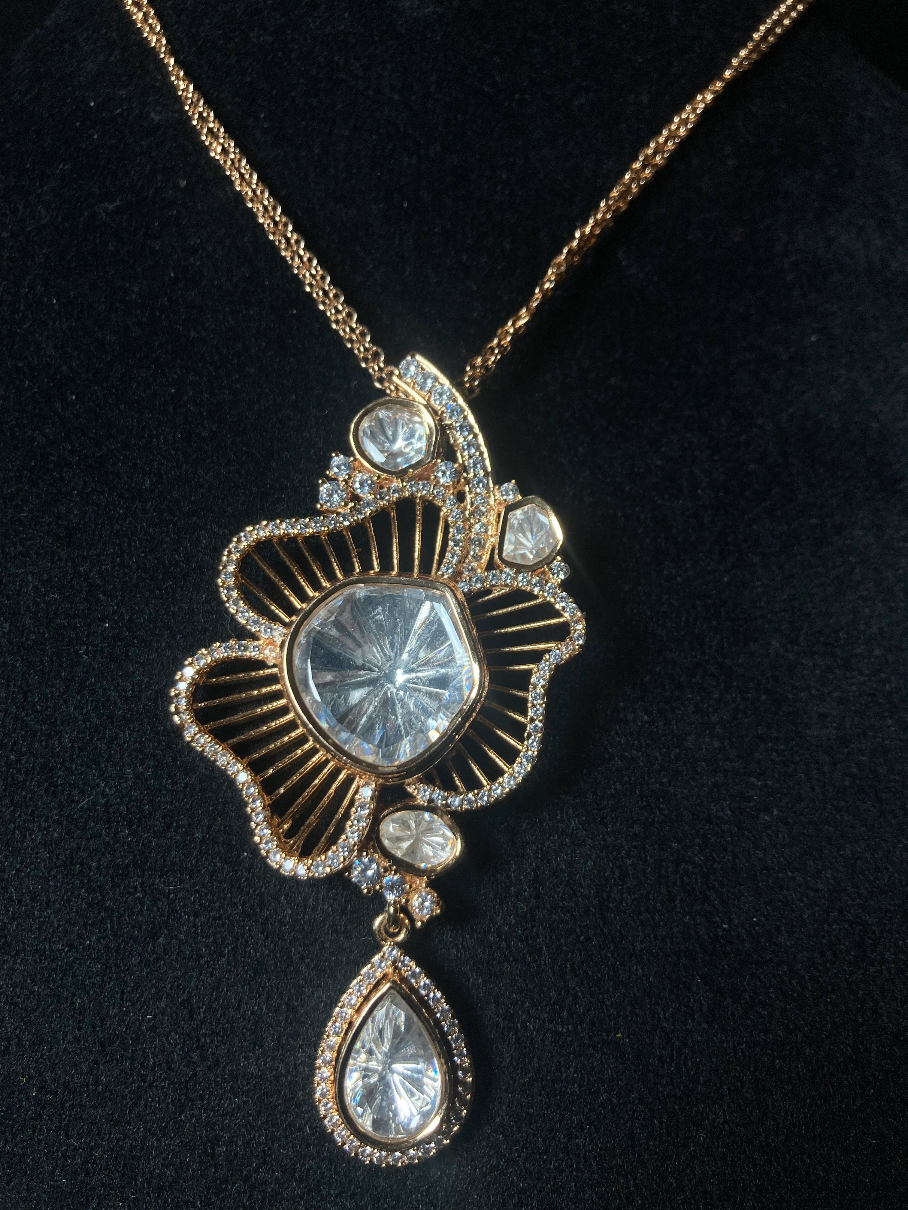 Céleste Moissanite Petal Pendant Set