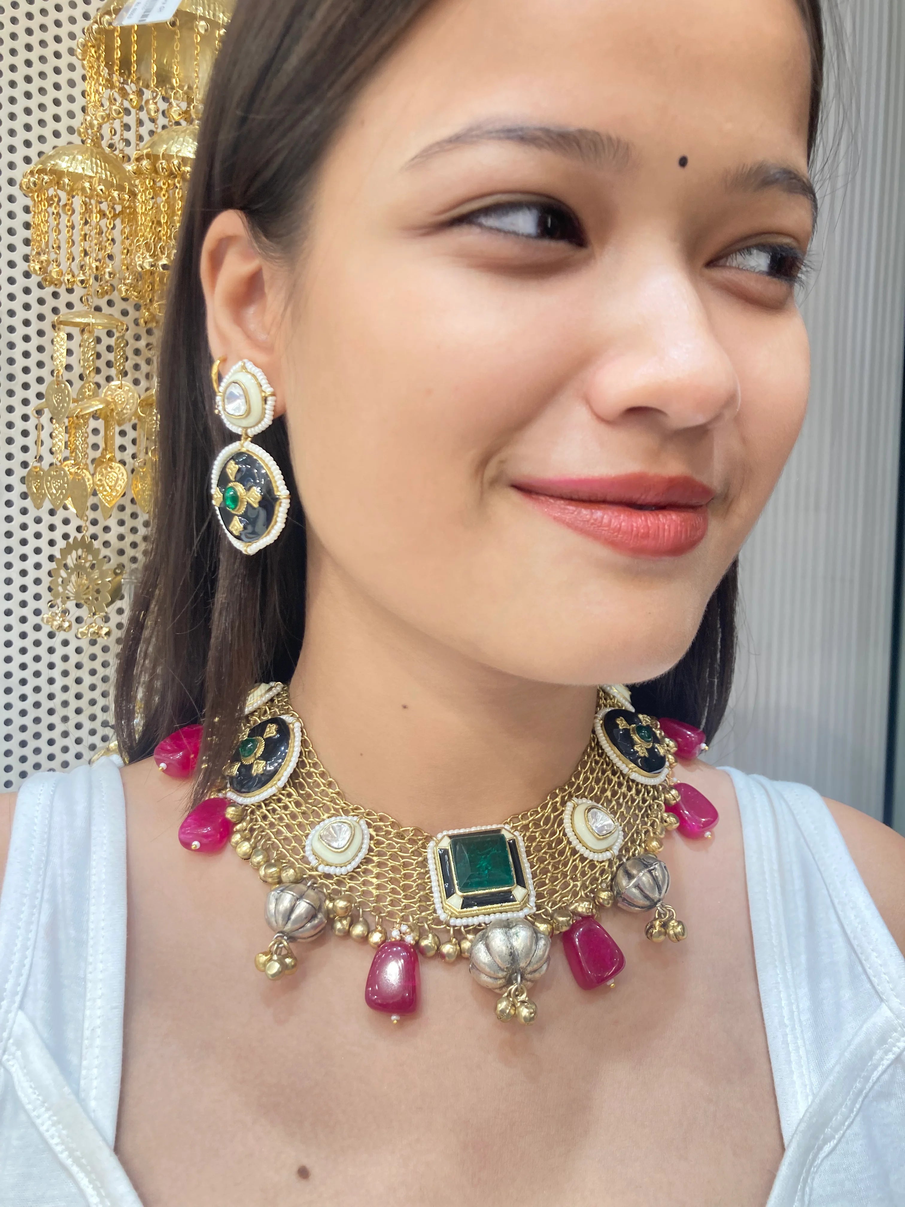 Emerald Doublet Stone Jaal Necklace