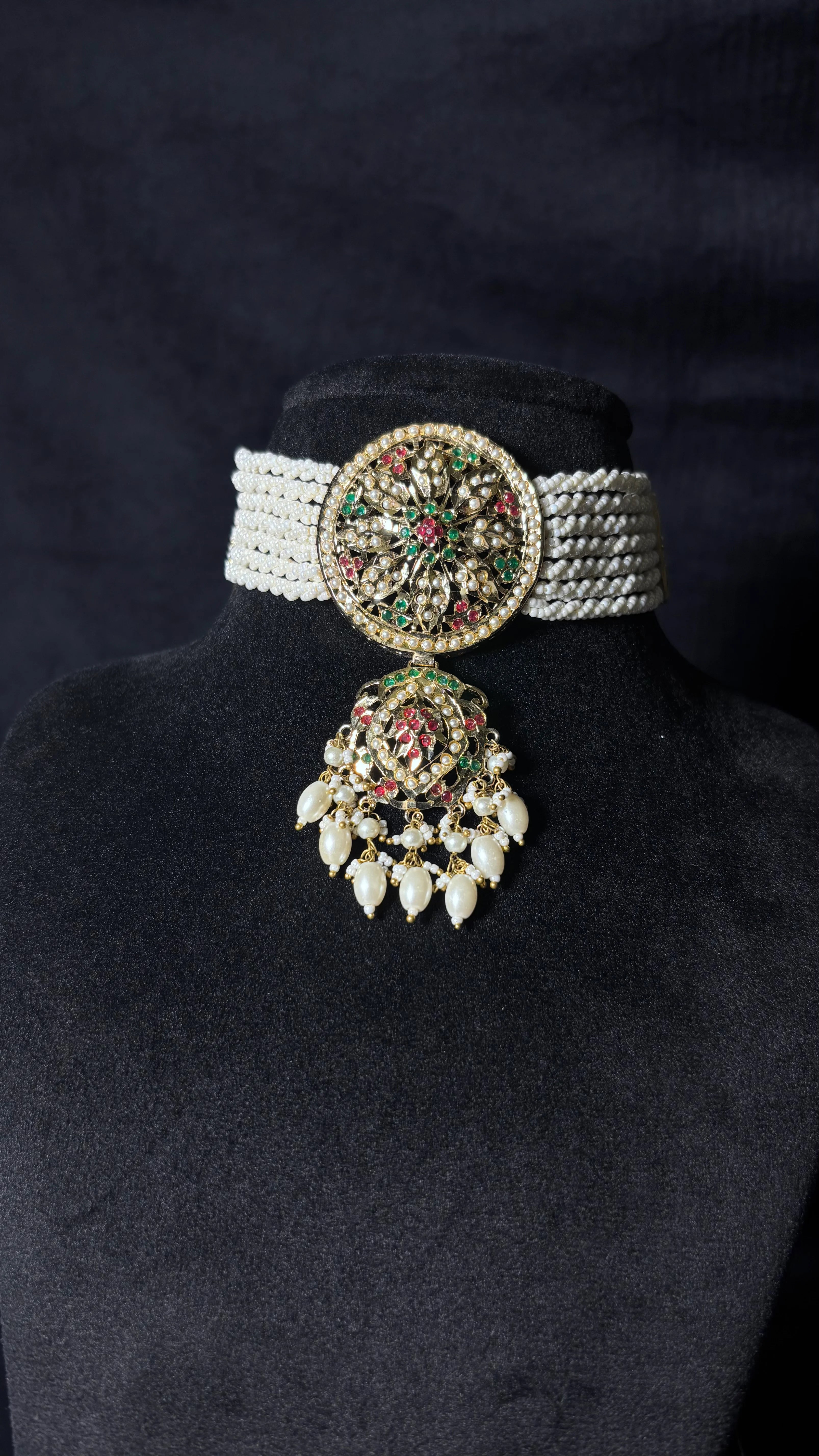Tajori White Jadau Choker