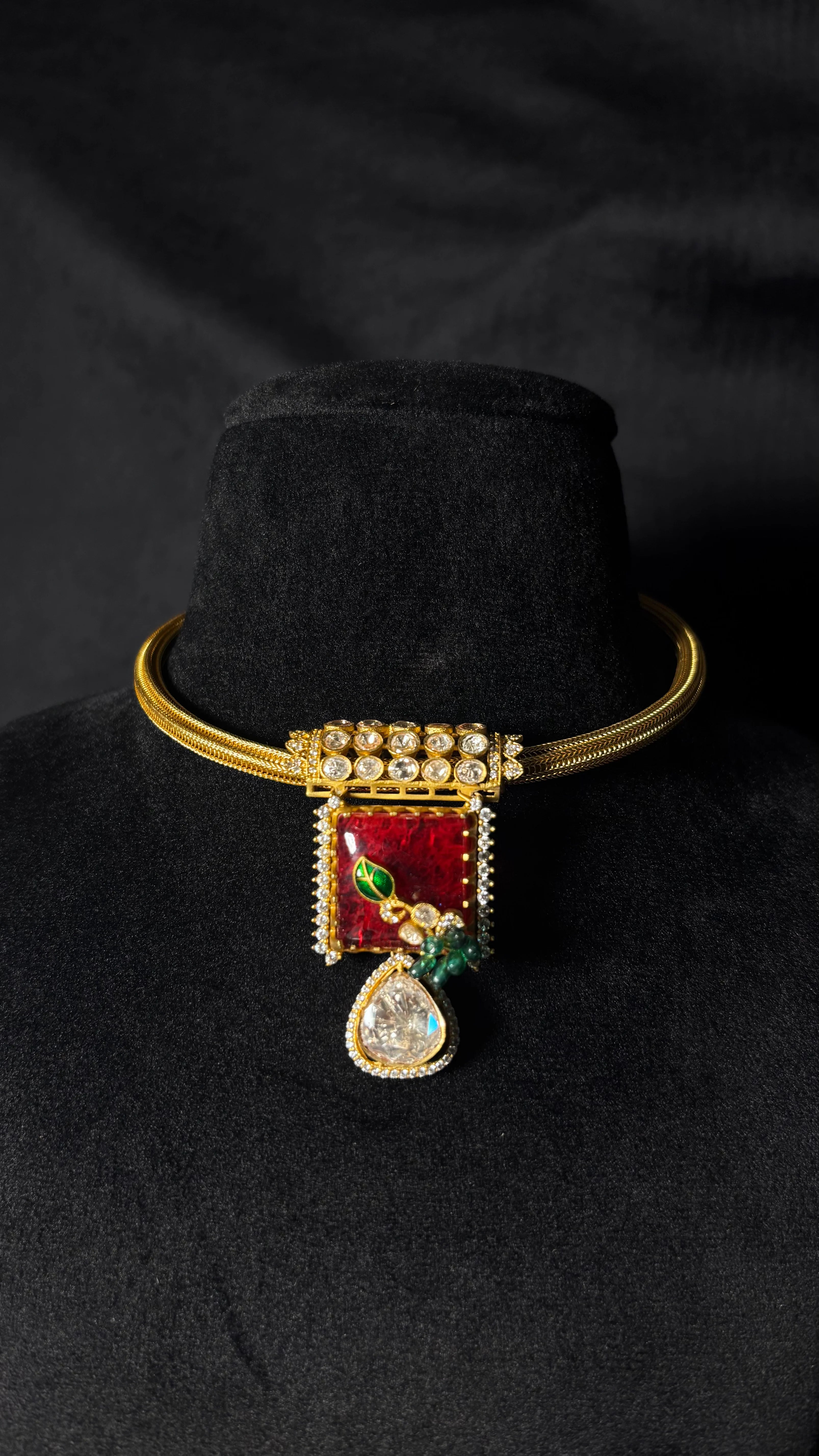 Iraaya Red Hasli Set