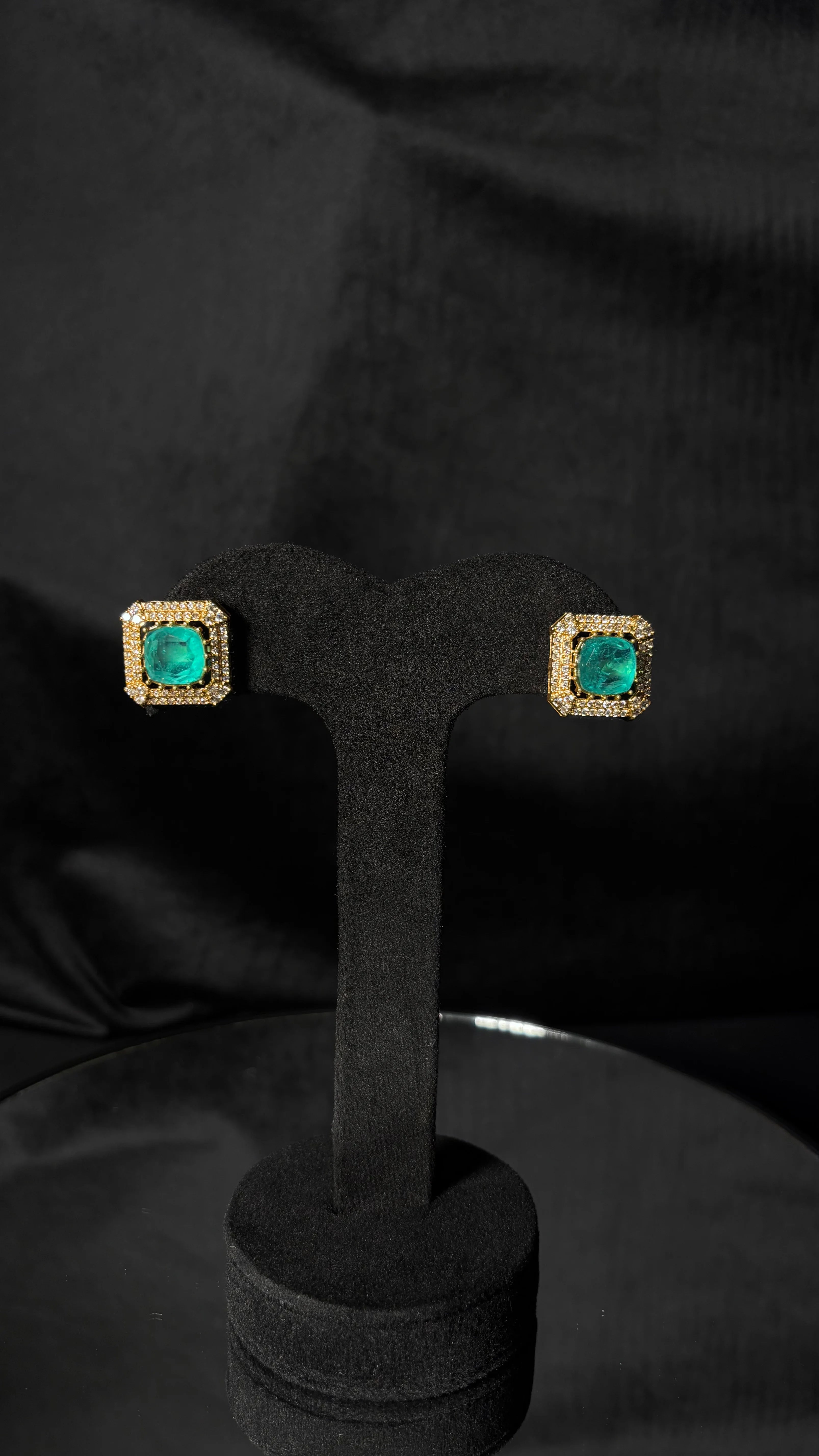 Seraphine Choker Set with Multicolor Stones