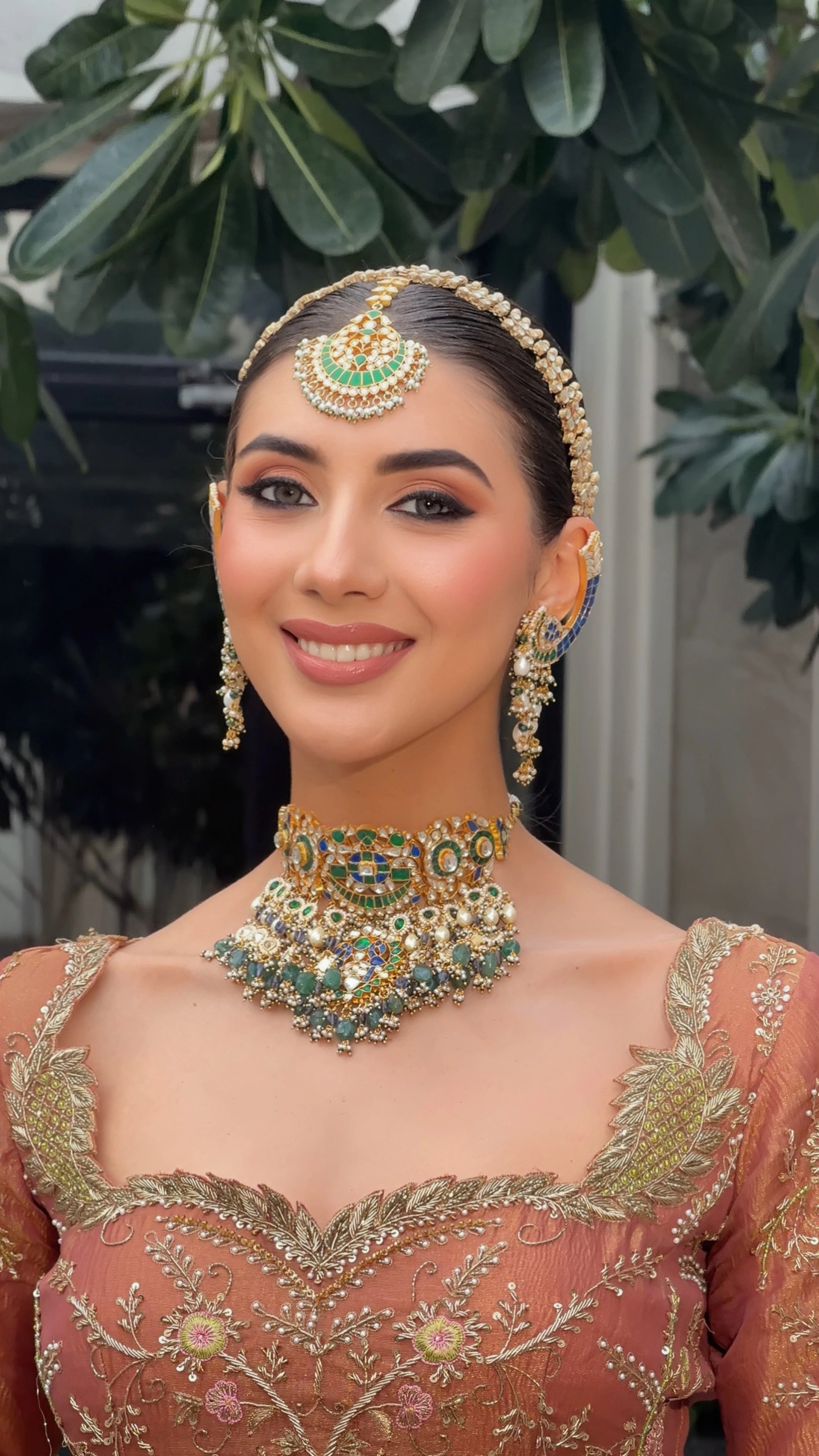 Imperial Noor Choker Set