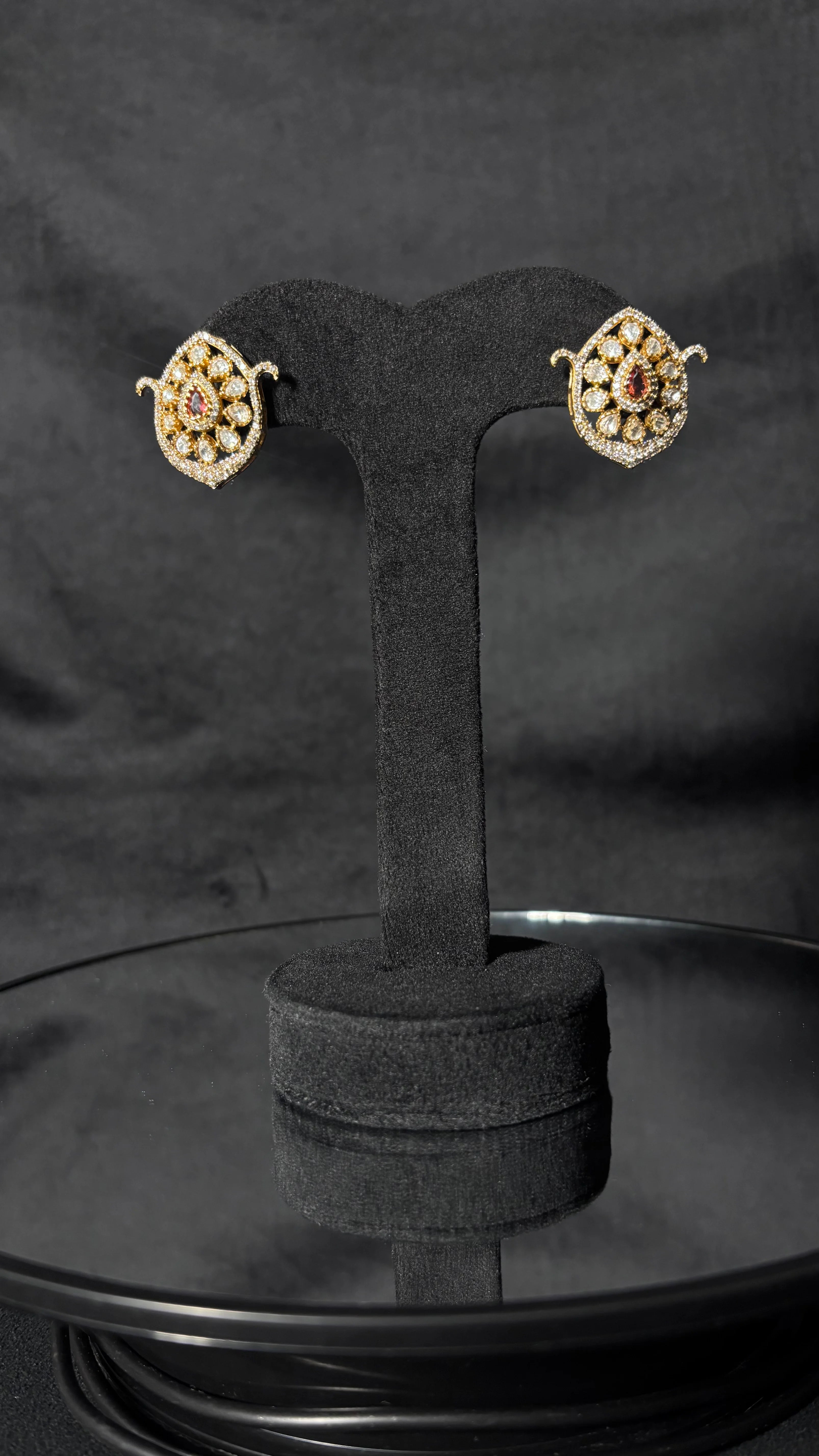 Rani Gulnaar Red Necklace
