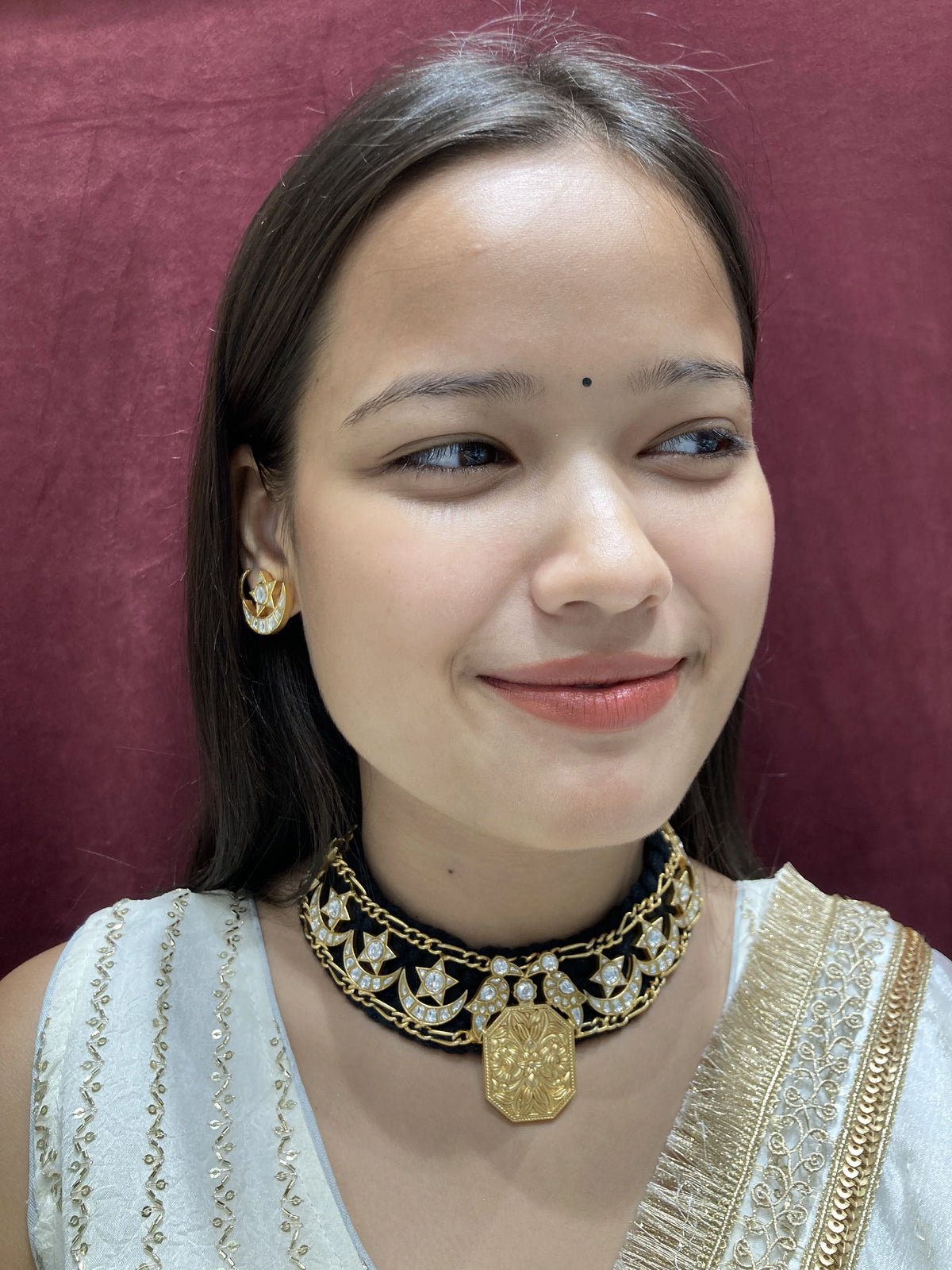 Golden Medallion Necklace