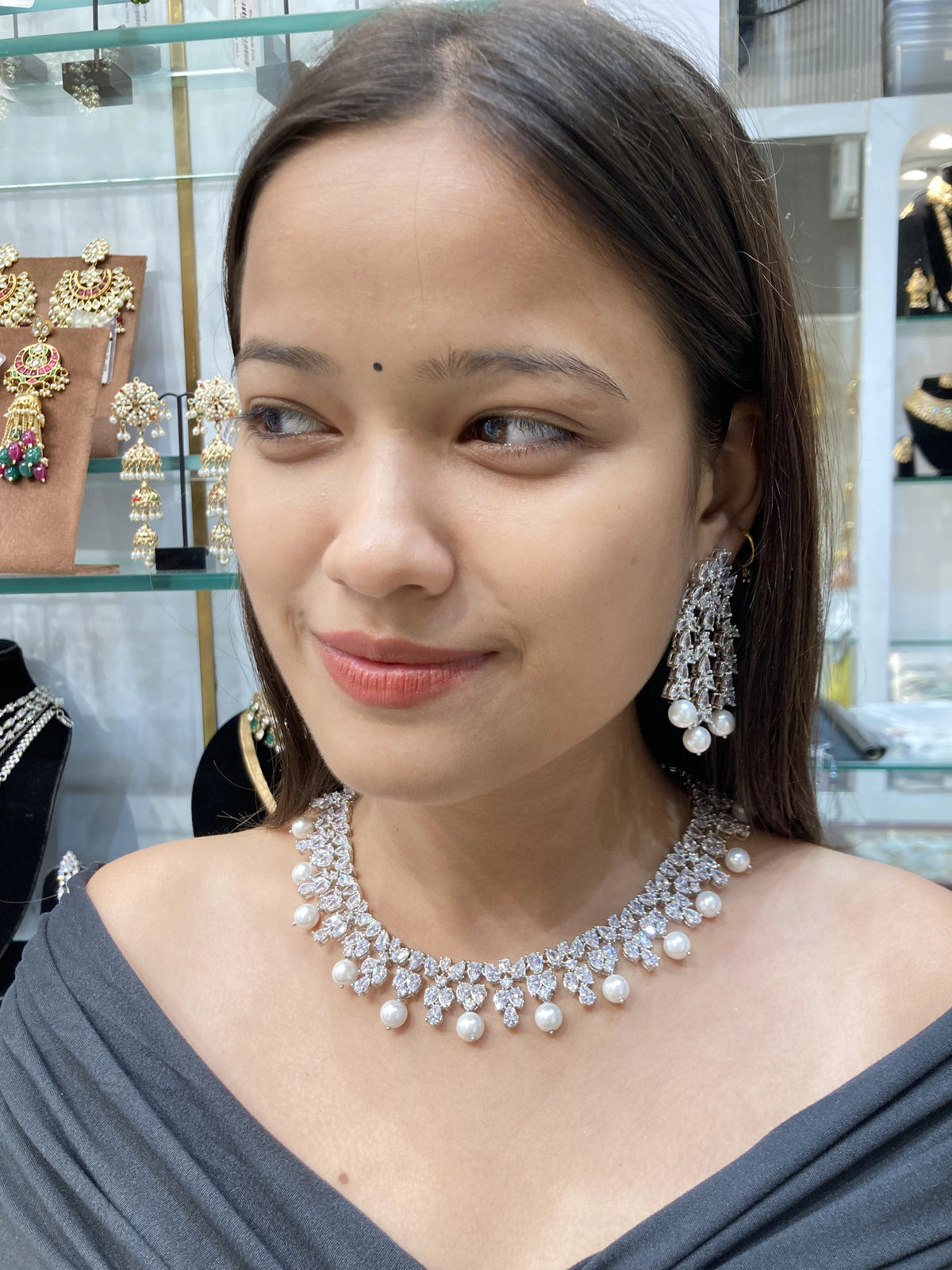 Pearly Pearl Necklace