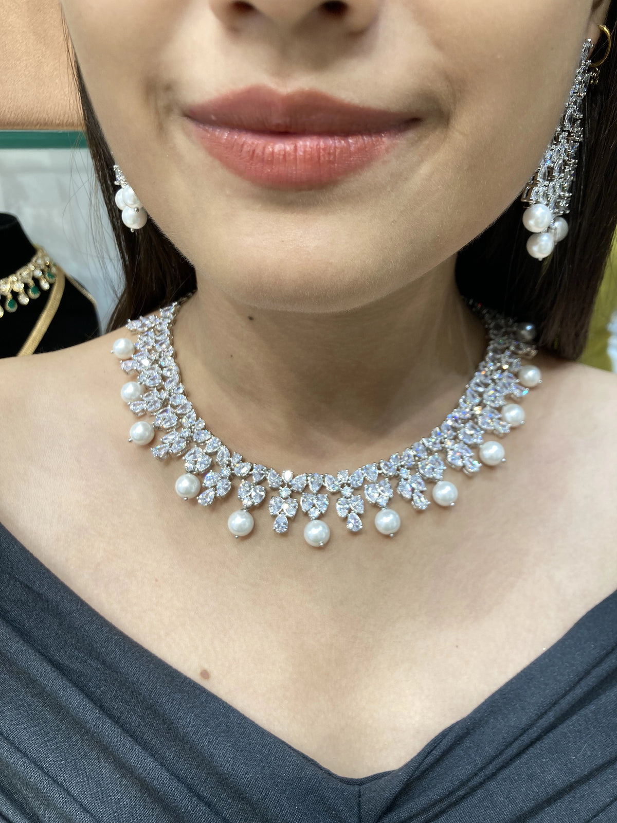 Pearly Pearl Necklace