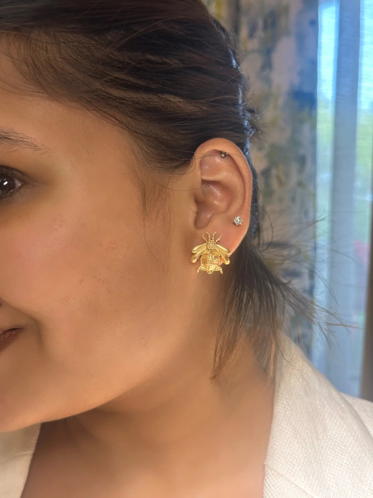 Midas Sweet Bee Studs
