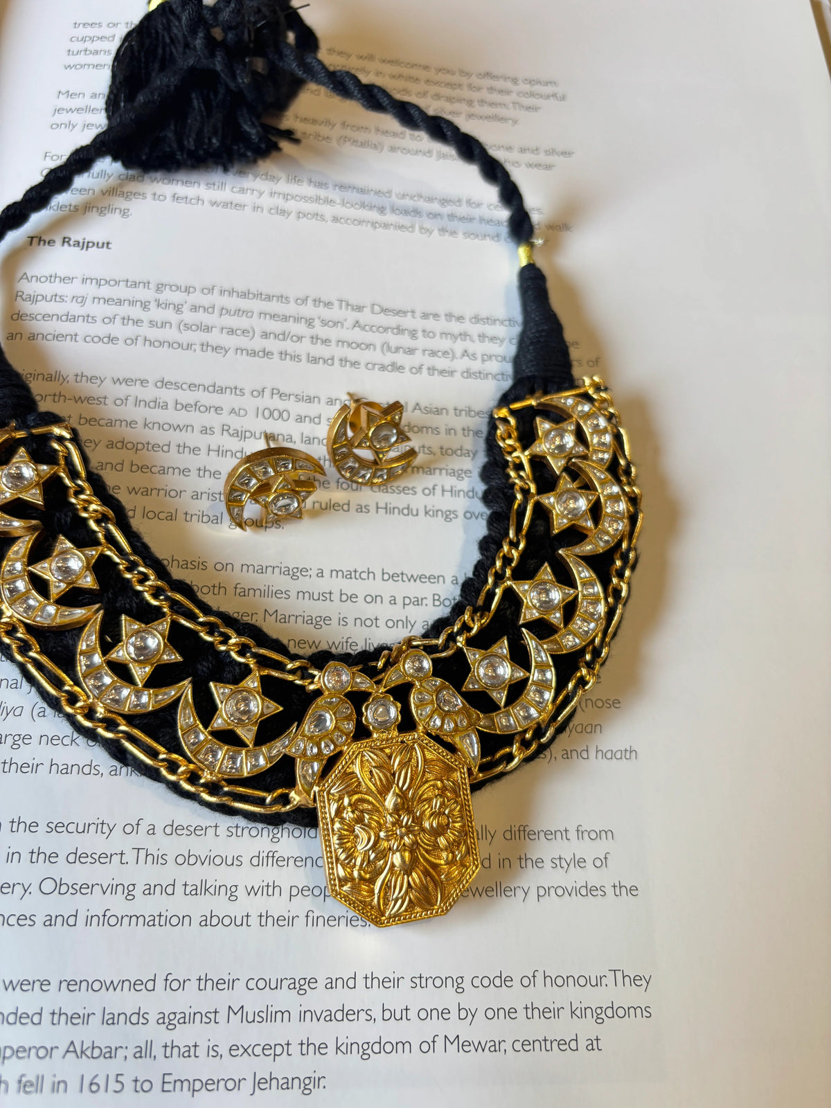 Golden Medallion Necklace