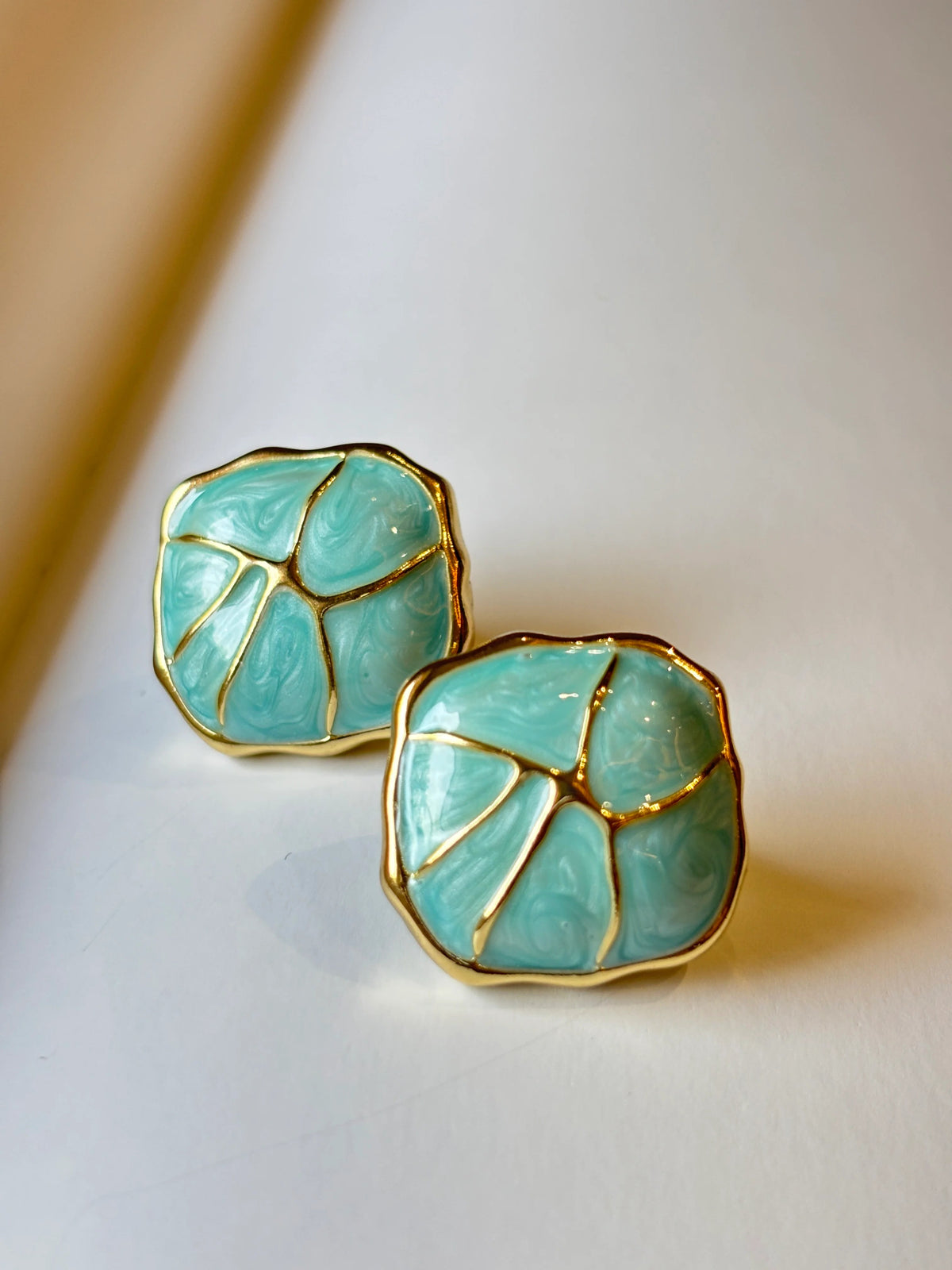 Oceanic Studs