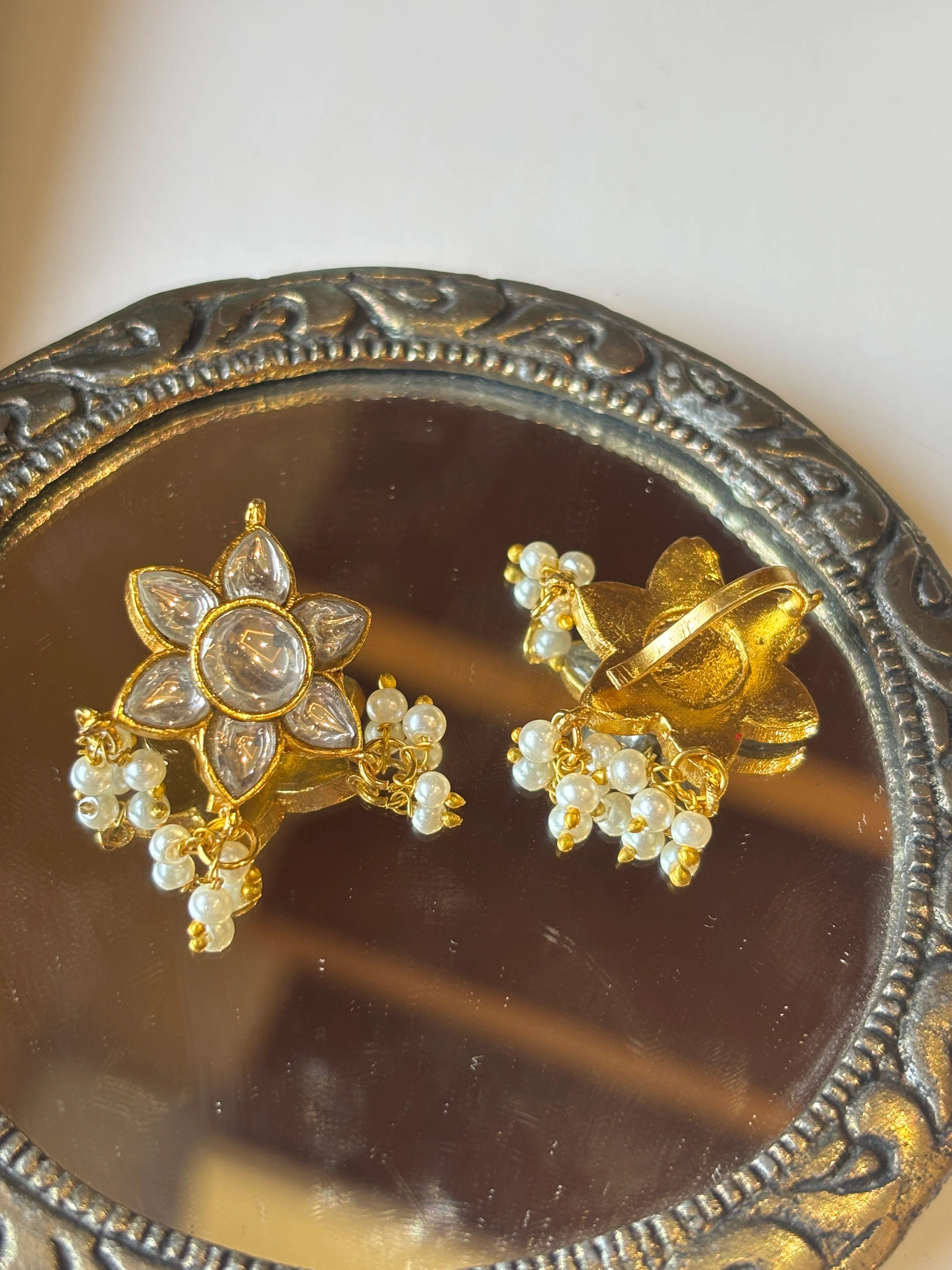Earcuff