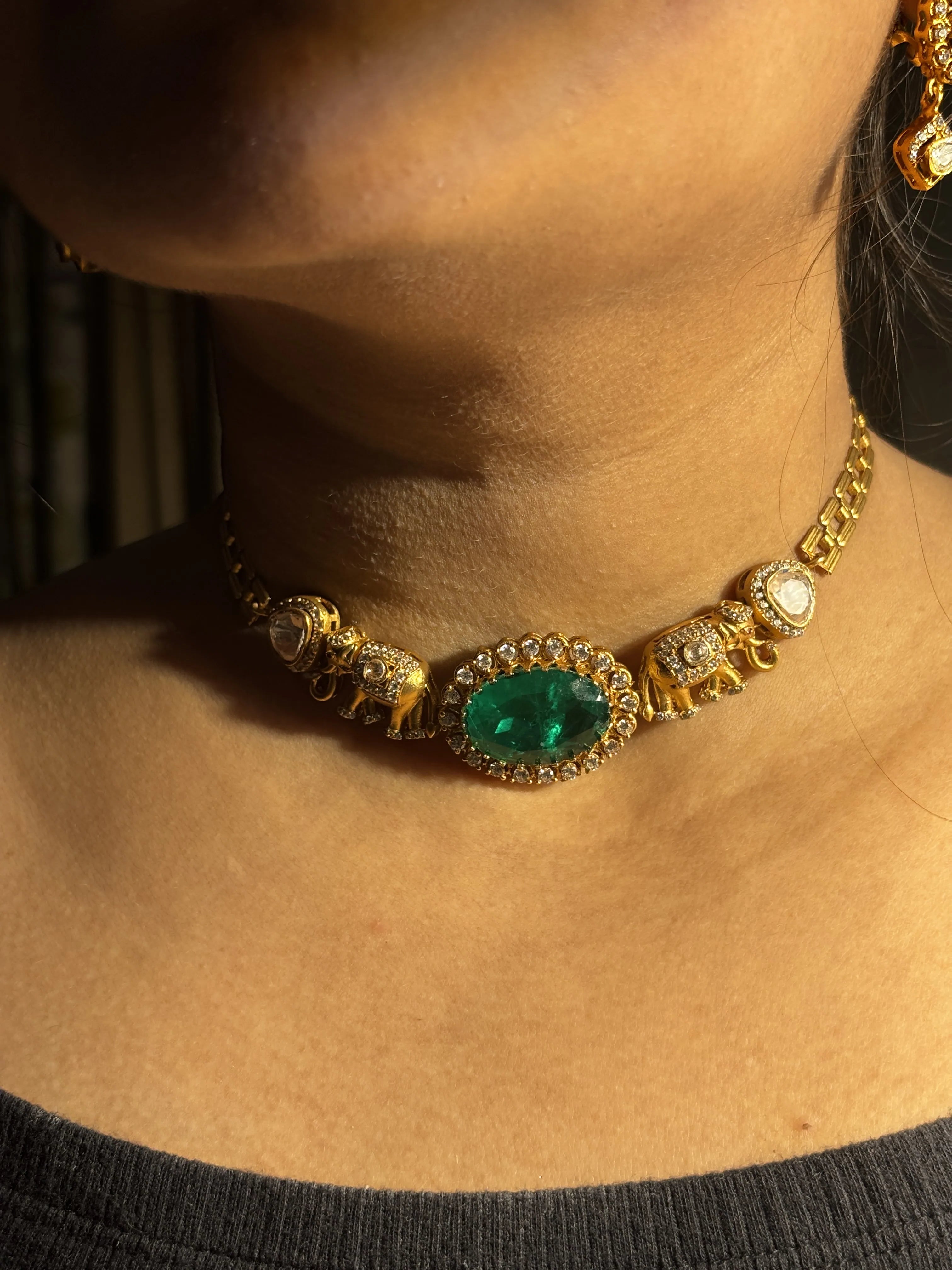 Green Doublet Majestic Choker