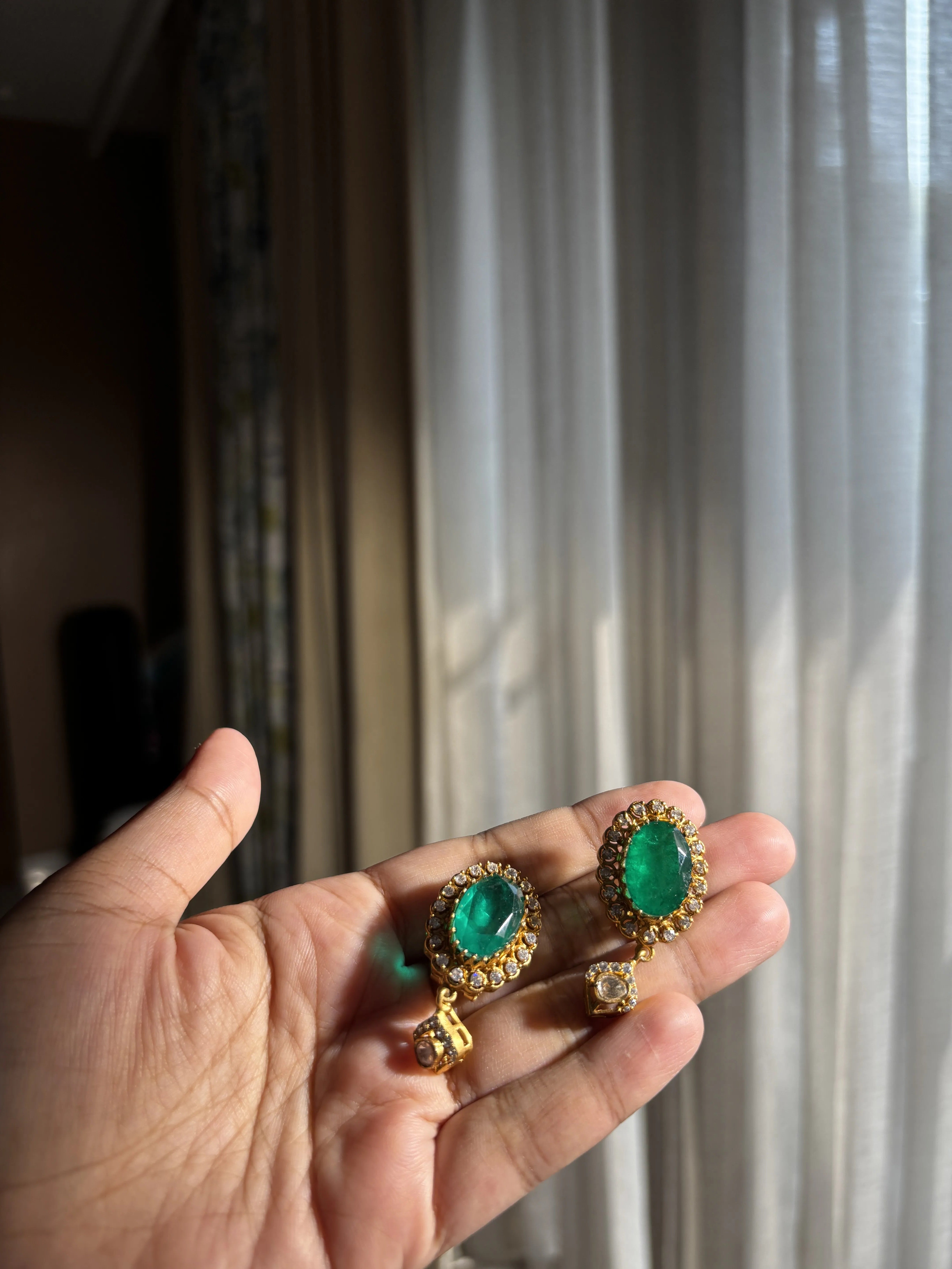 Green Doublet Majestic Choker