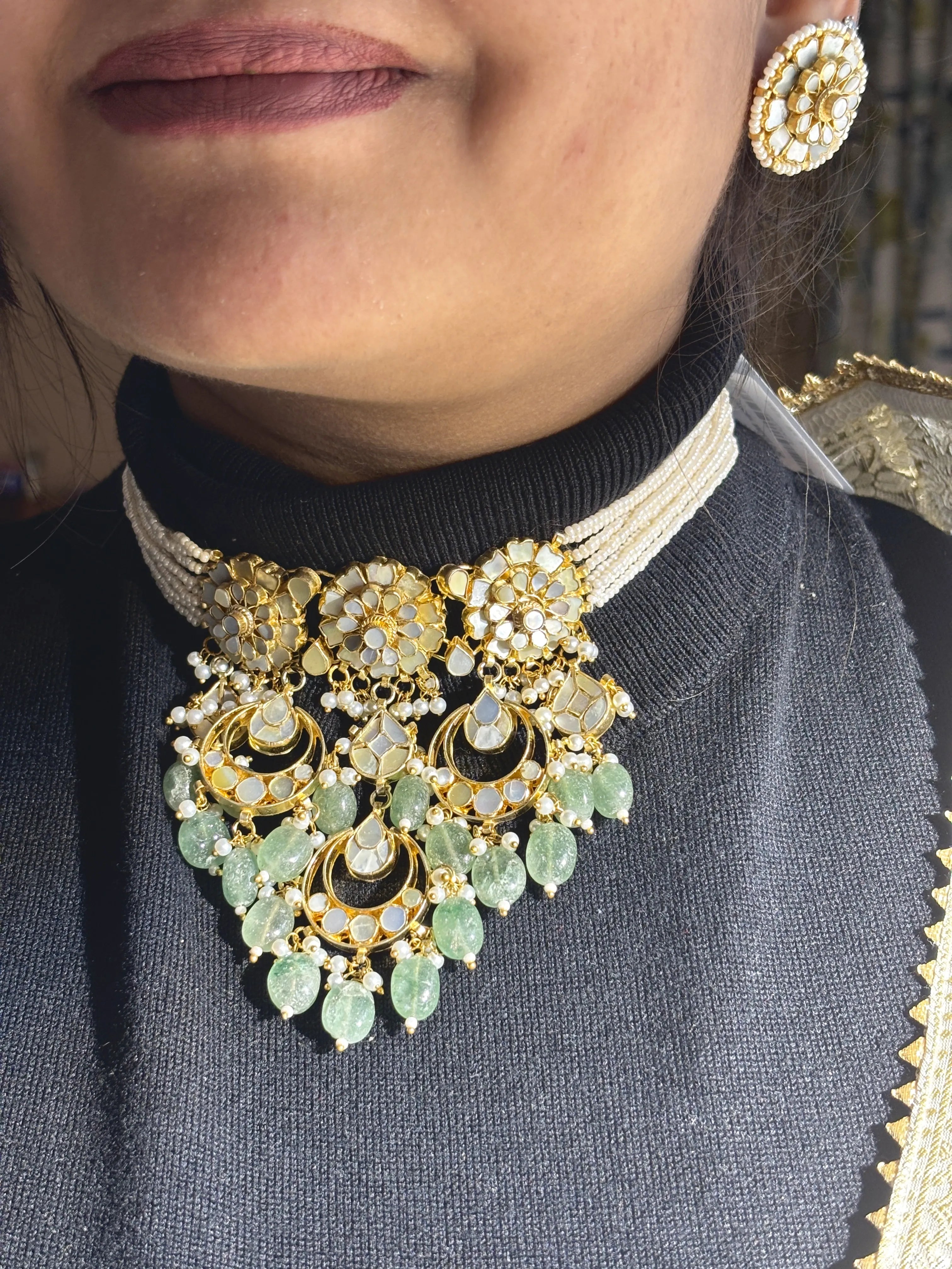 Meher-e-Noor Pachi Kundan Choker Set