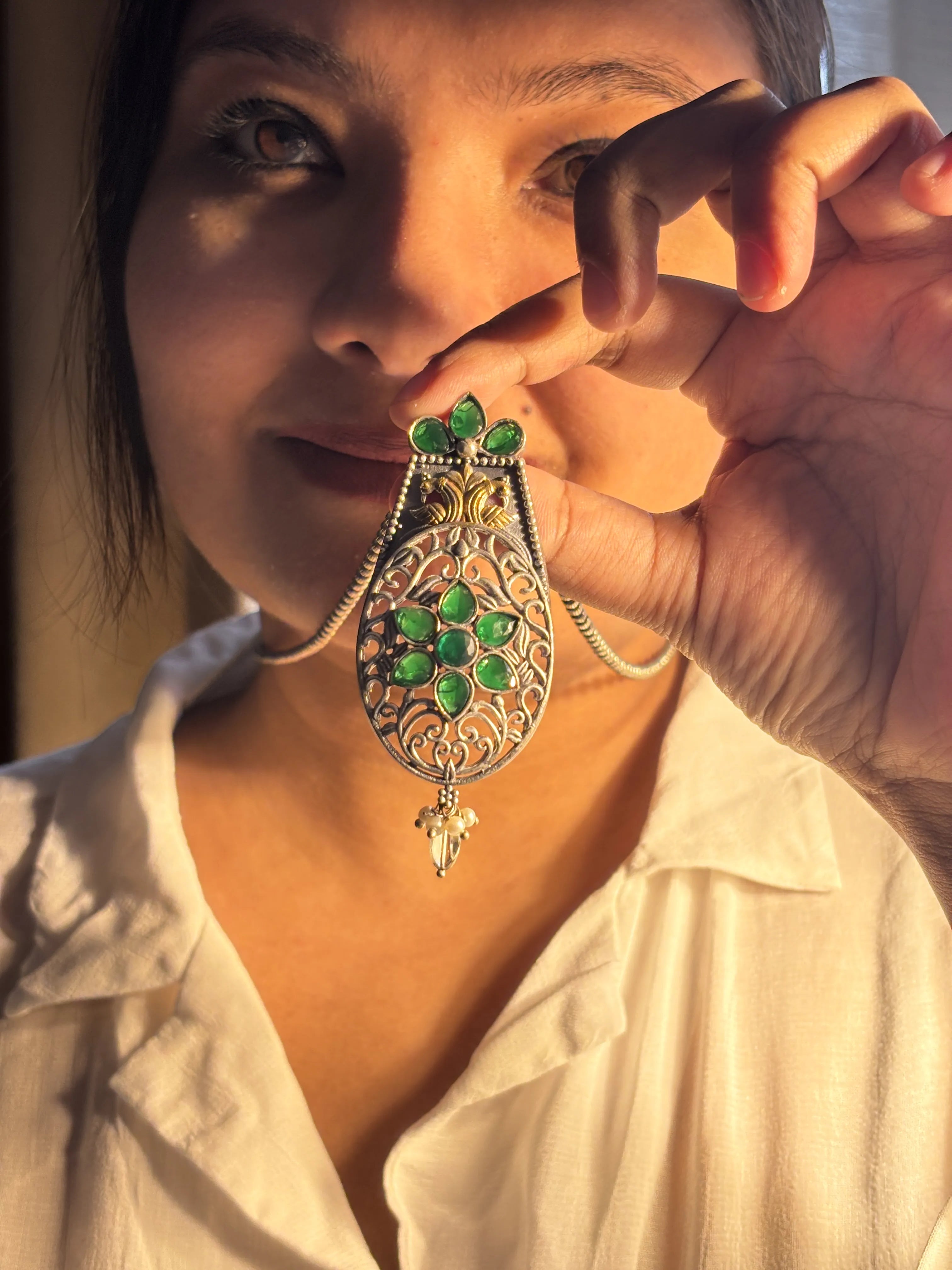 Ziya E Raat Pendant Set