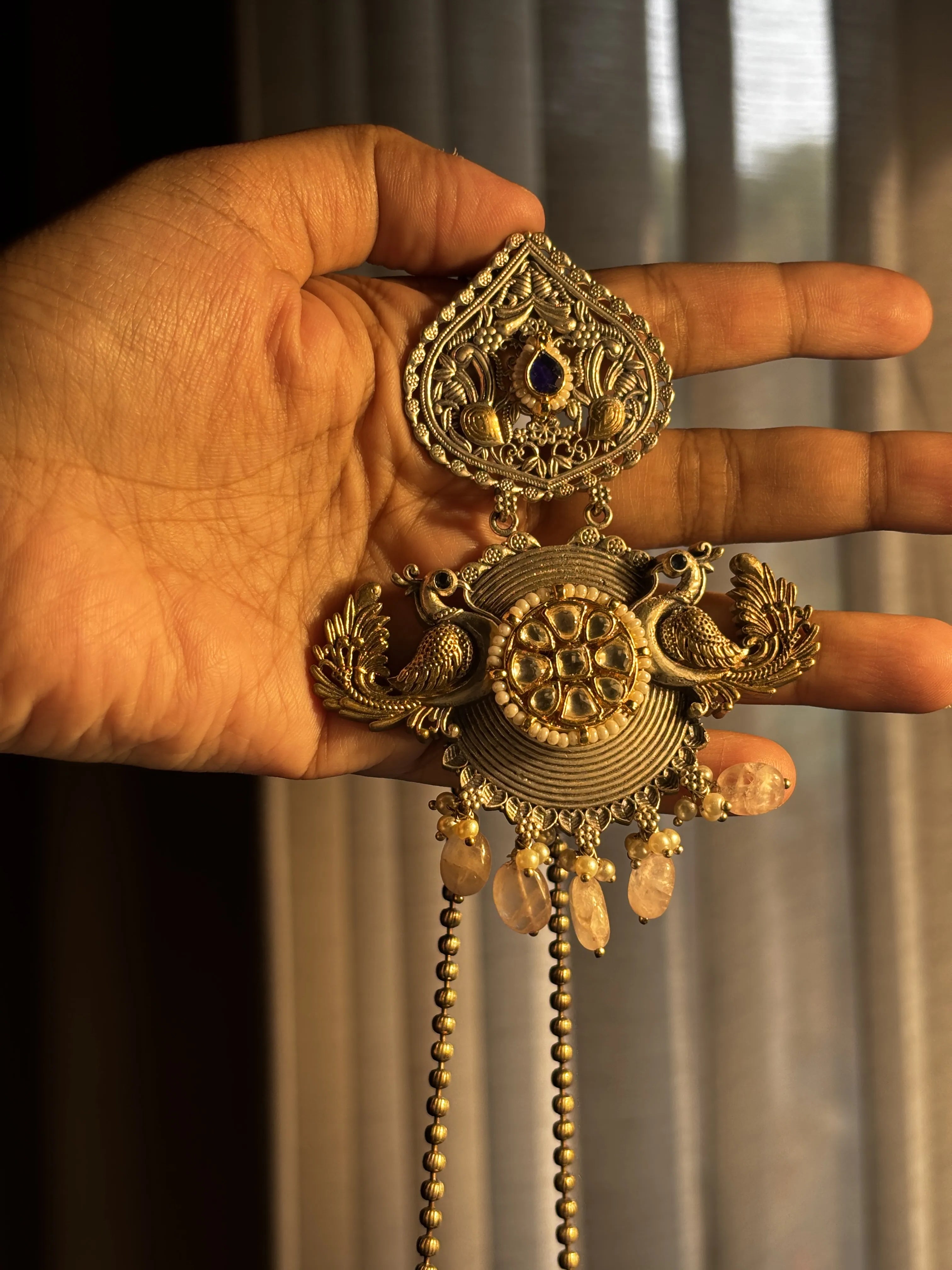 Raatraani Pendant