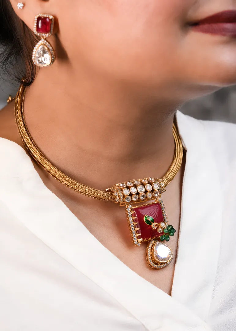 Iraaya Red Hasli Set