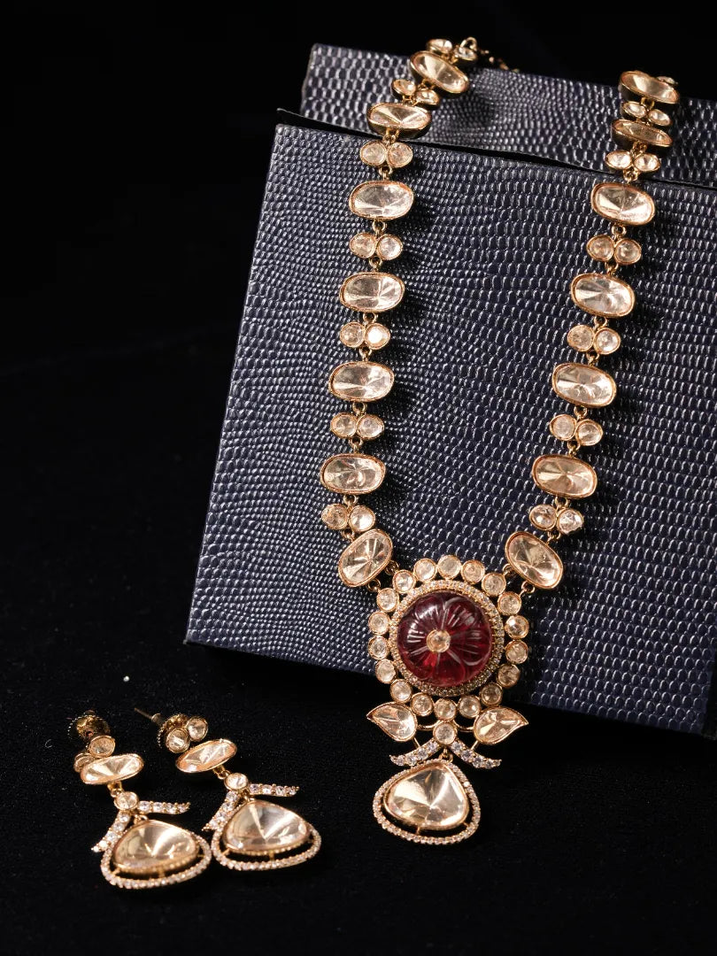 Red Gulzaar Timeless Pendant Set