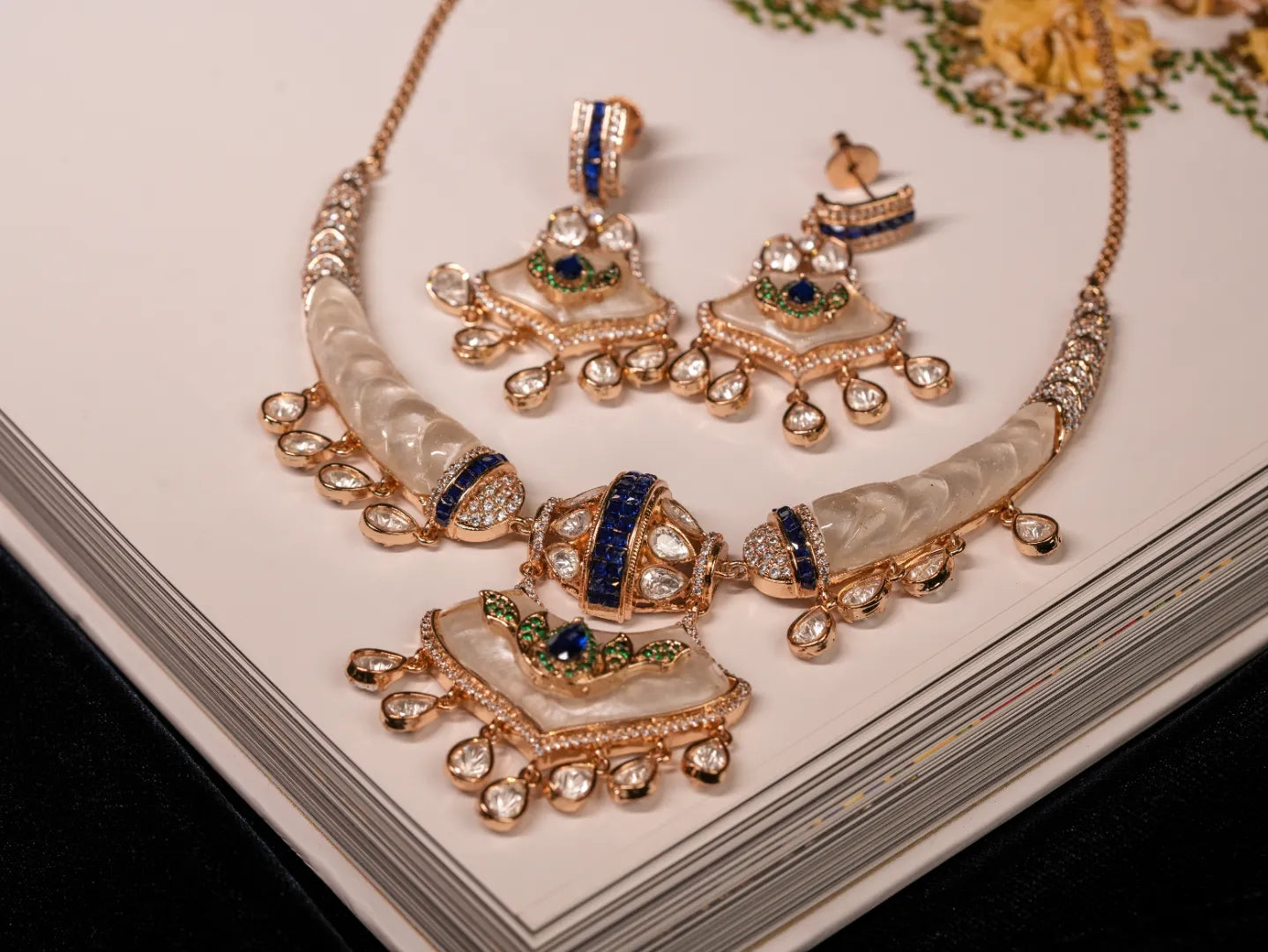 Timeless Ruhaani Mother Of Pearl Necklace Set