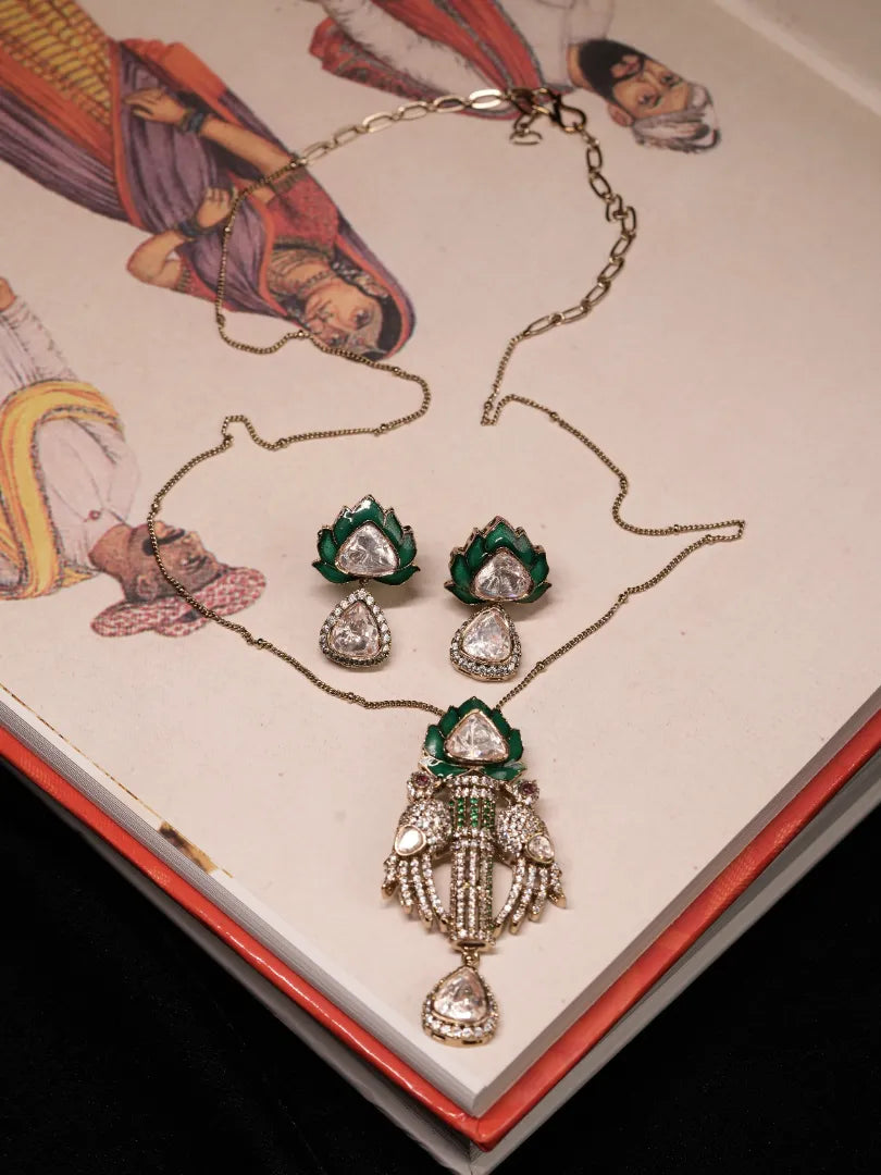 Green Pendant Set With Bird Motifs