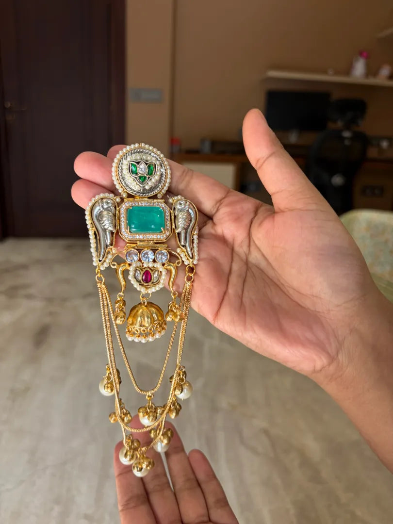 Zariyaan Lightweight Heritage Kashmiri Earrings In Mint