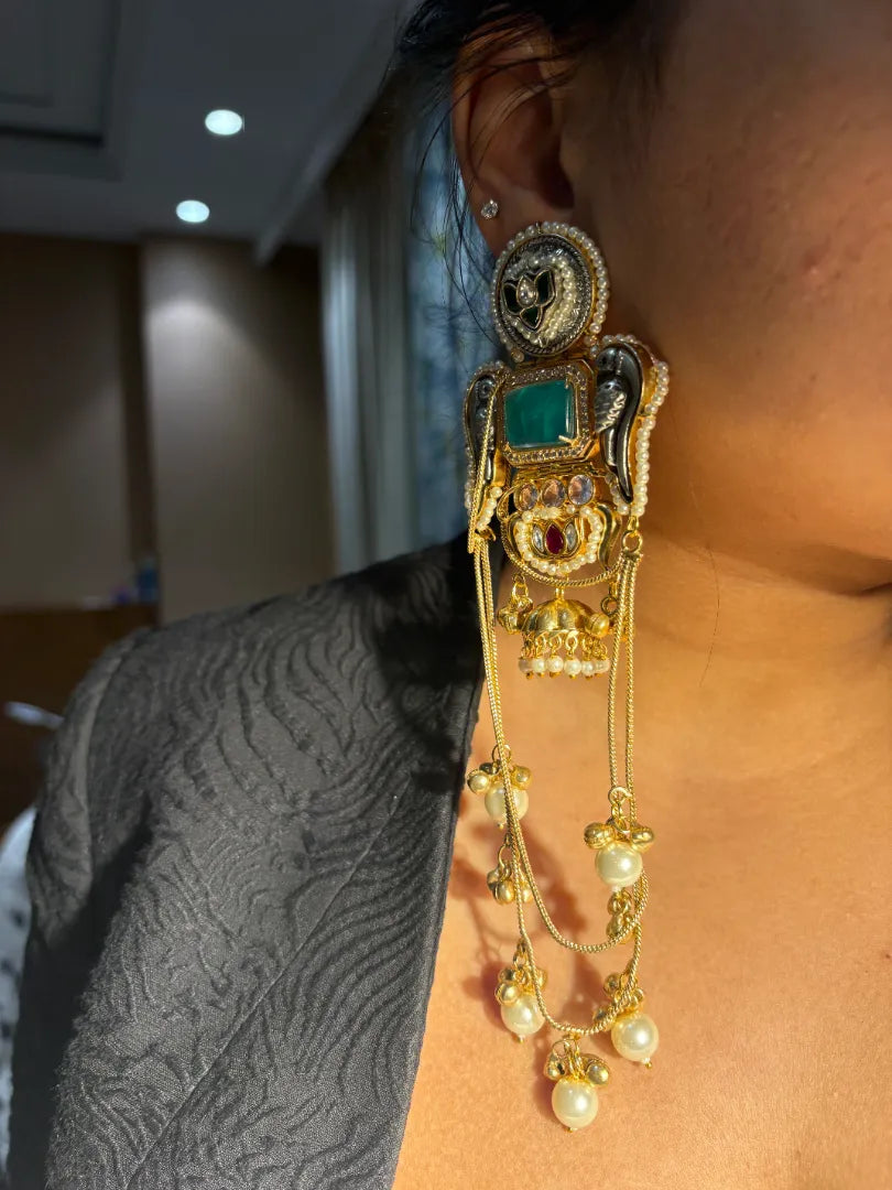 Zariyaan Lightweight Heritage Kashmiri Earrings In Mint