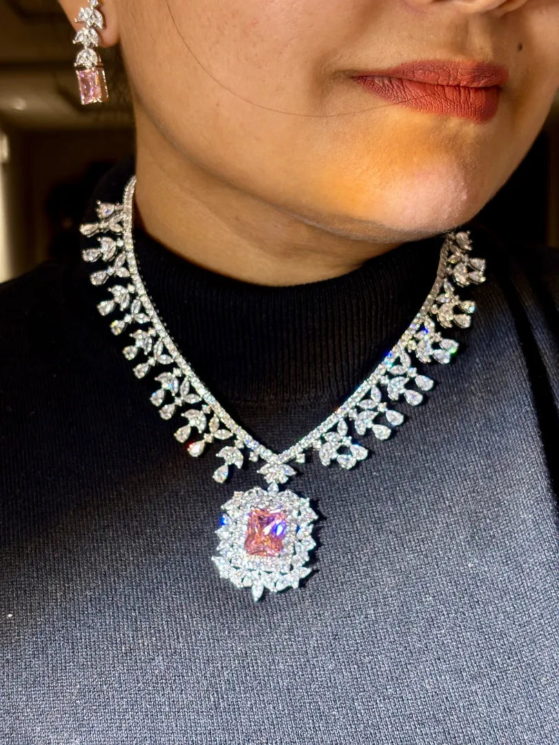 Aurora Sapphire Pendant Set