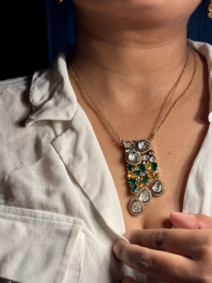 Amber Golden Emerald Pendant Set