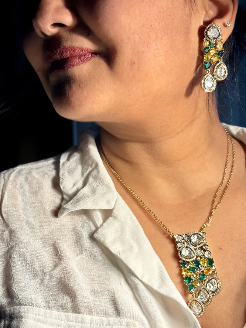 Amber Golden Emerald Pendant Set
